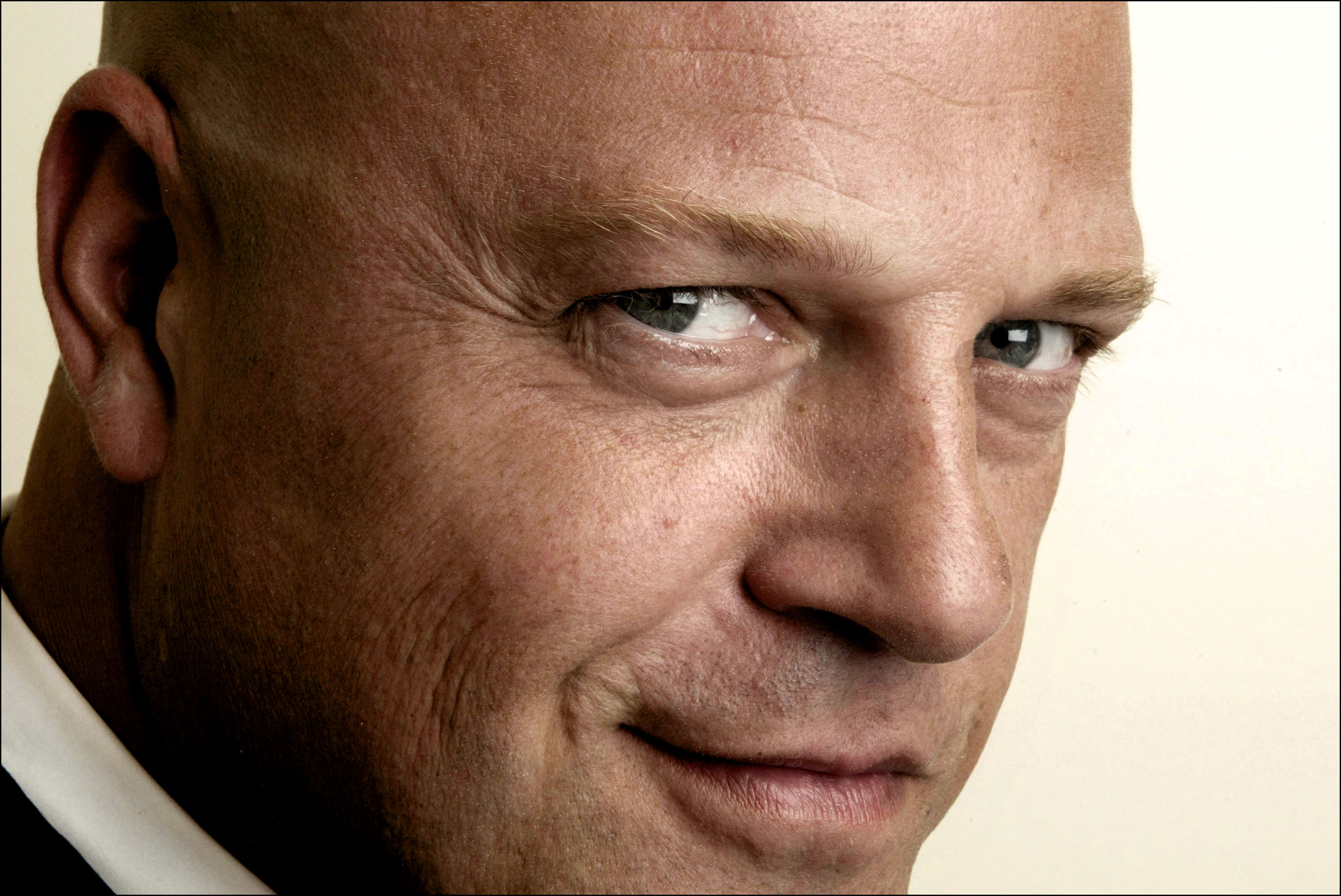 michael-chiklis-wallpaper