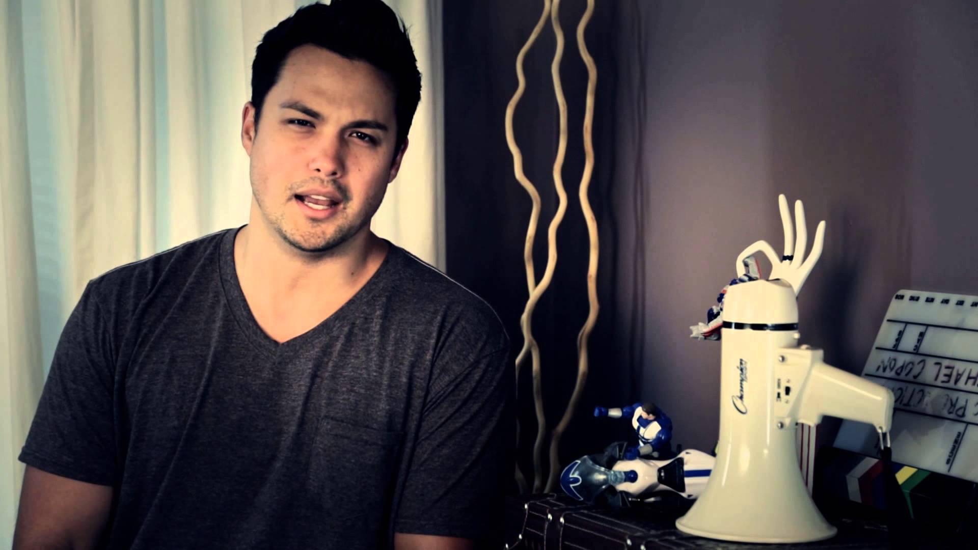 best-pictures-of-michael-copon