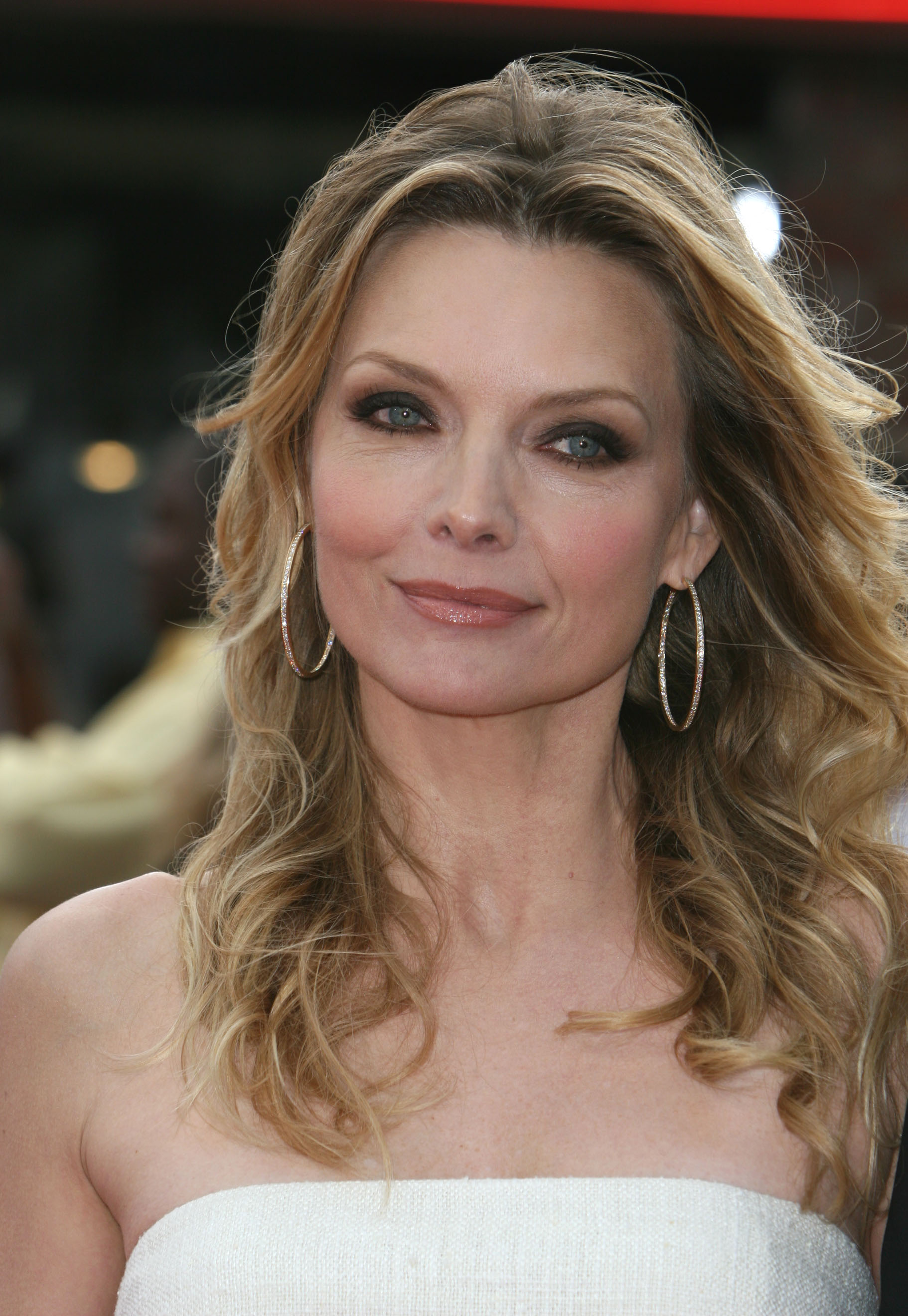 michelle-pfeiffer-2016