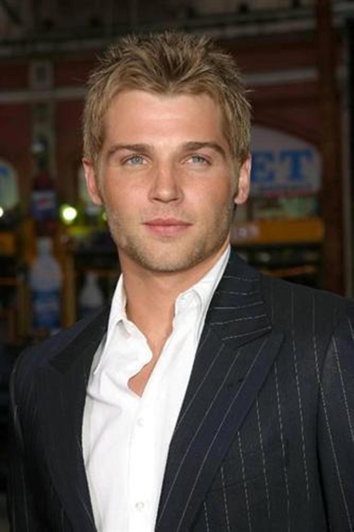 mike-vogel-2015