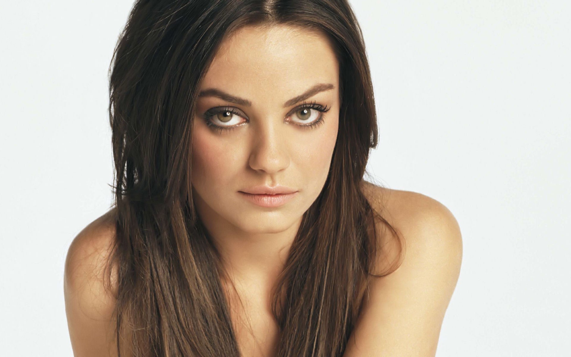 mila-kunis-pictures