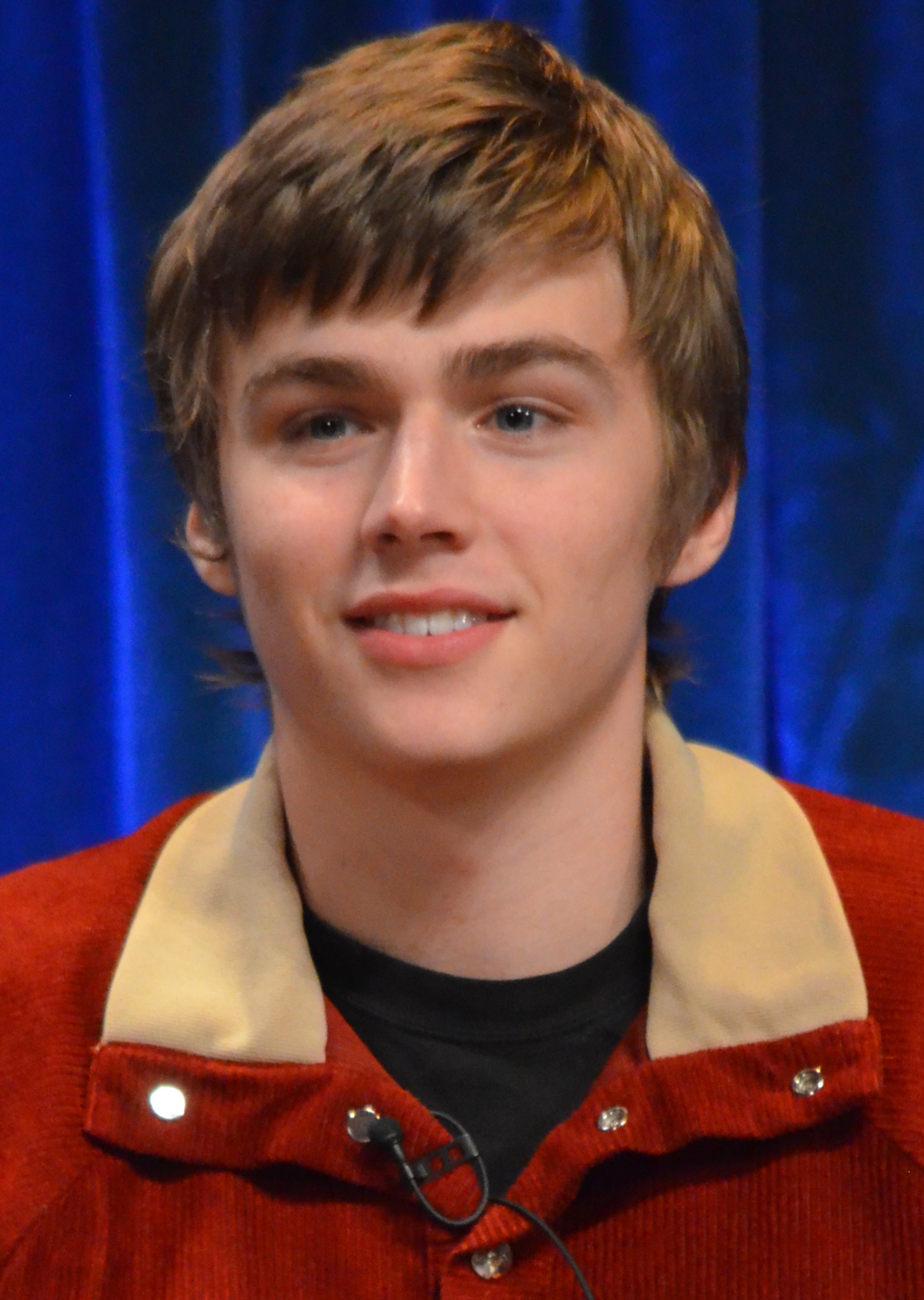 miles-heizer-pictures
