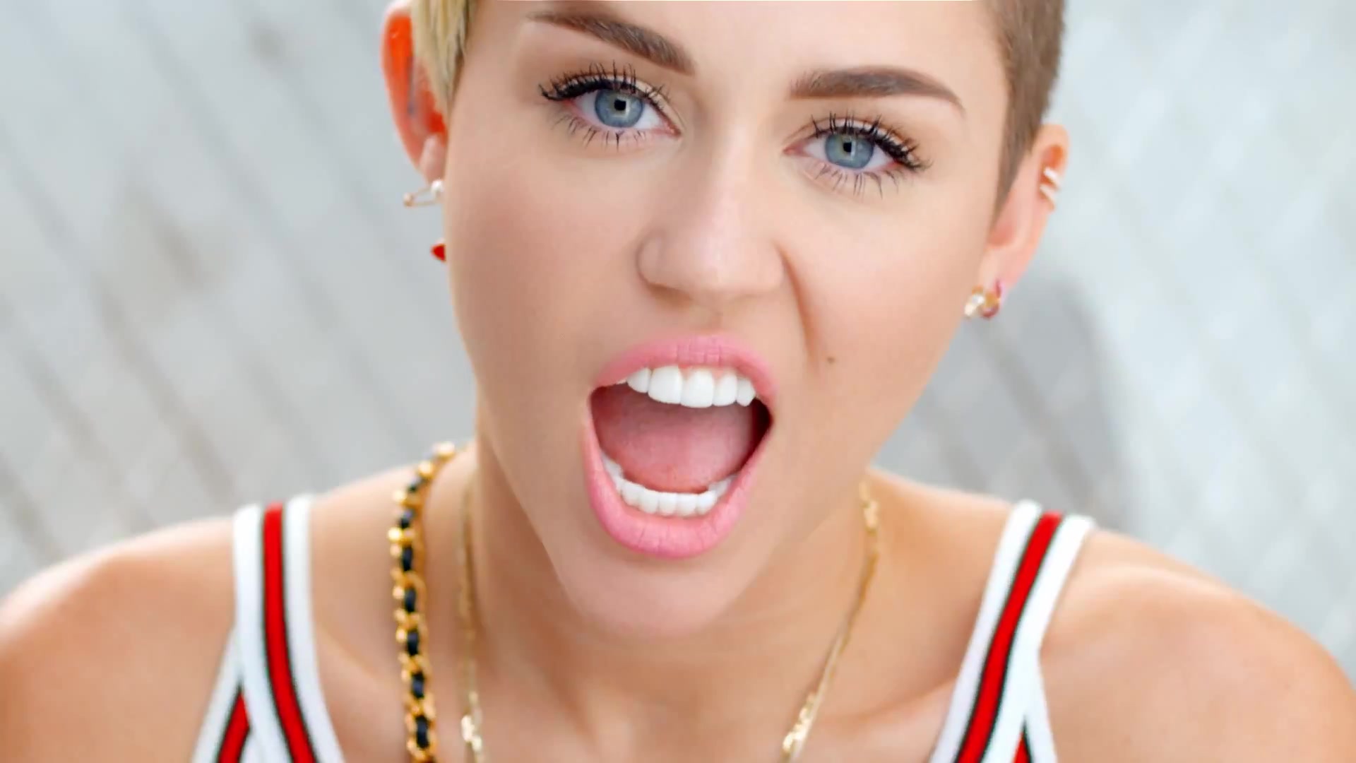 miley-cyrus-wallpapers