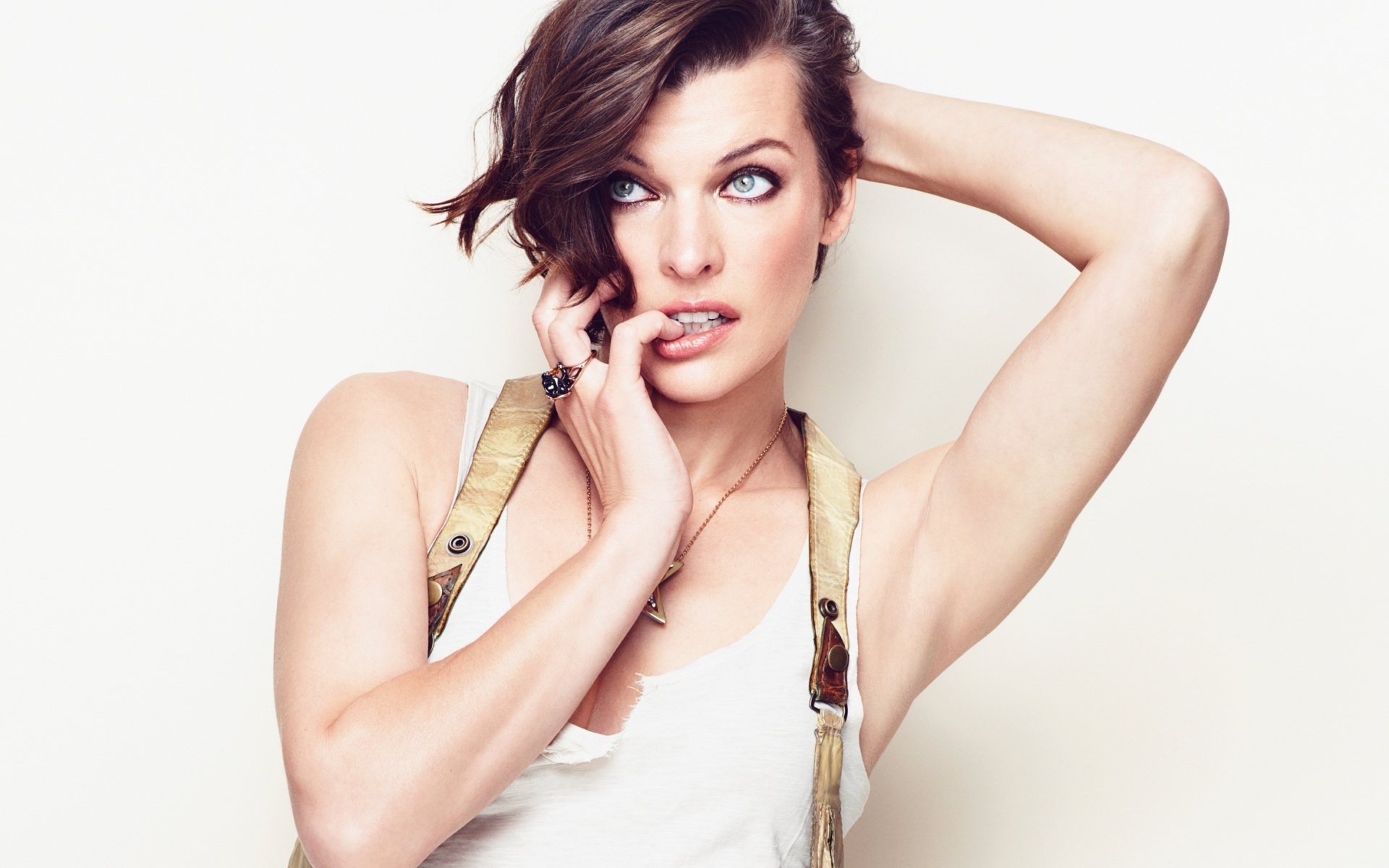 milla-jovovich-scandal