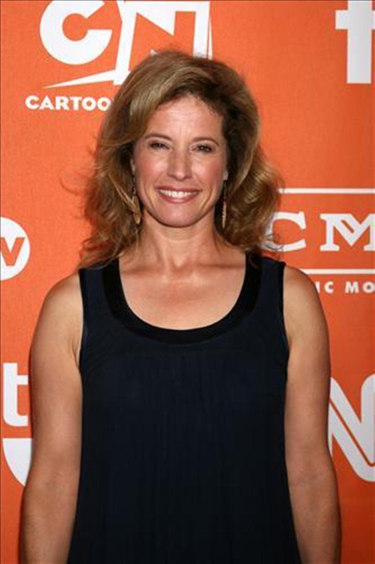 best-pictures-of-nancy-travis