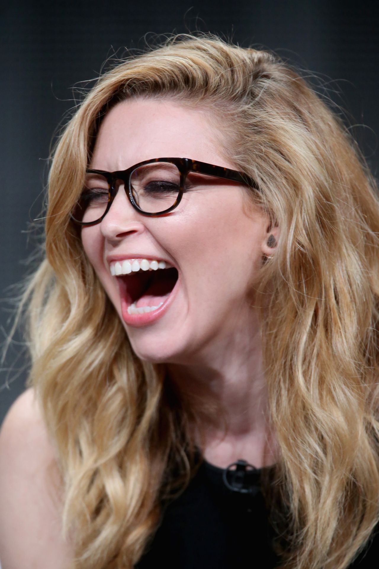 natasha-lyonne-wallpapers