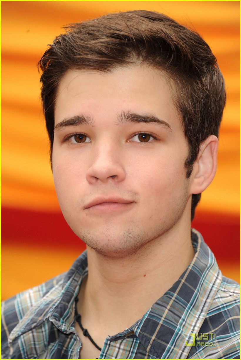 best-pictures-of-nathan-kress