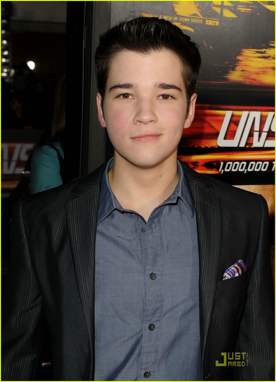 photos-of-nathan-kress