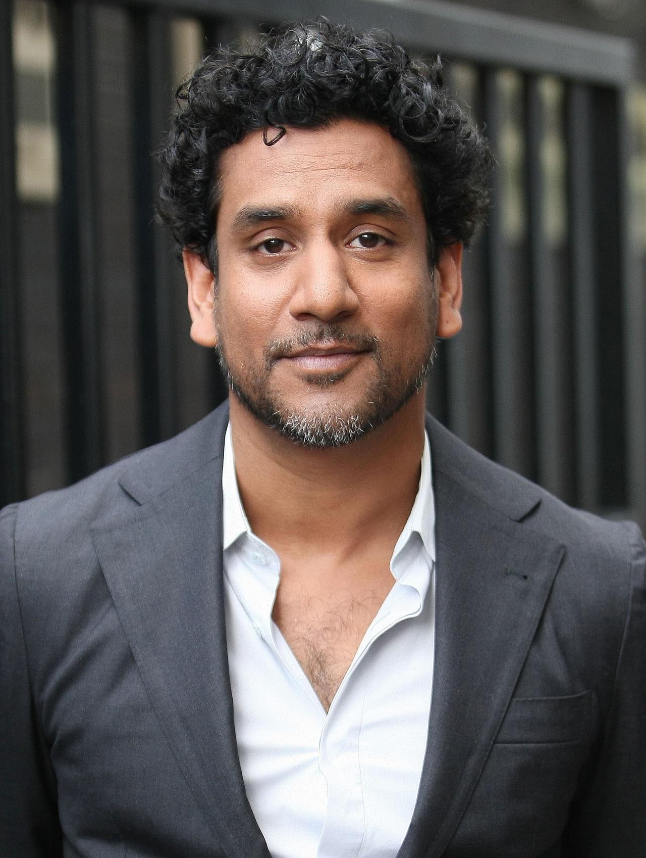 naveen-andrews-2016