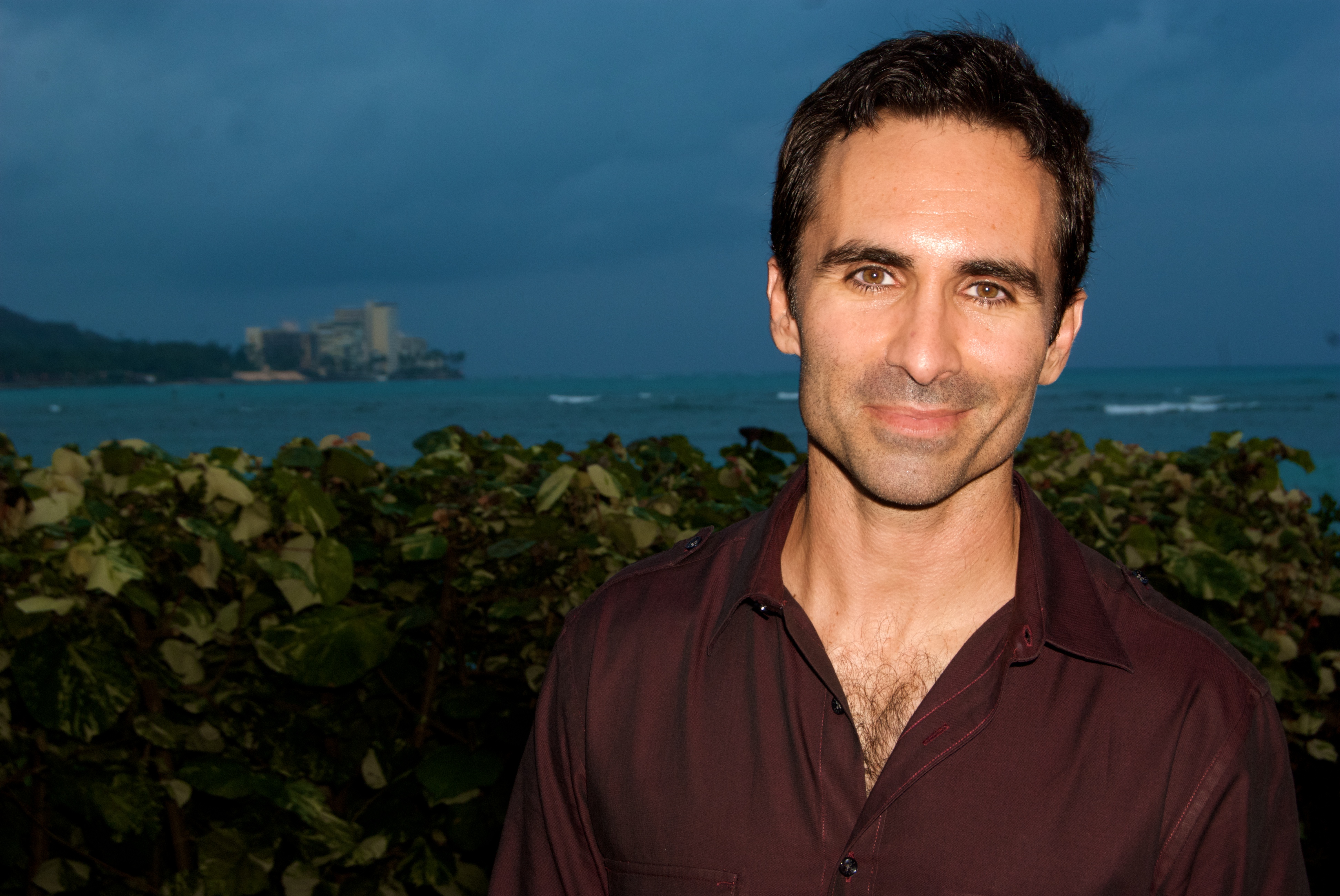 nestor-carbonell-images