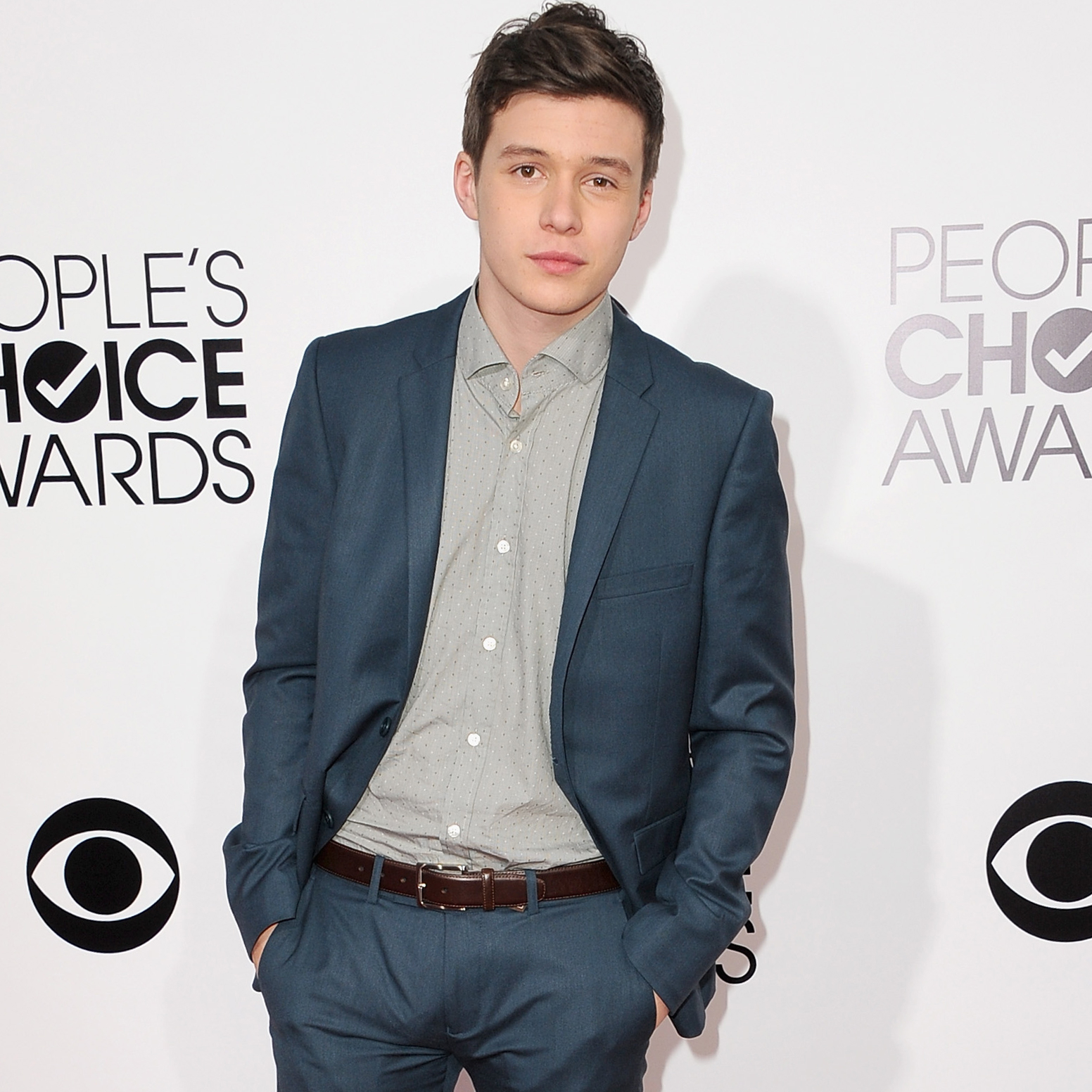 nick-robinson-american-actor-wallpapers