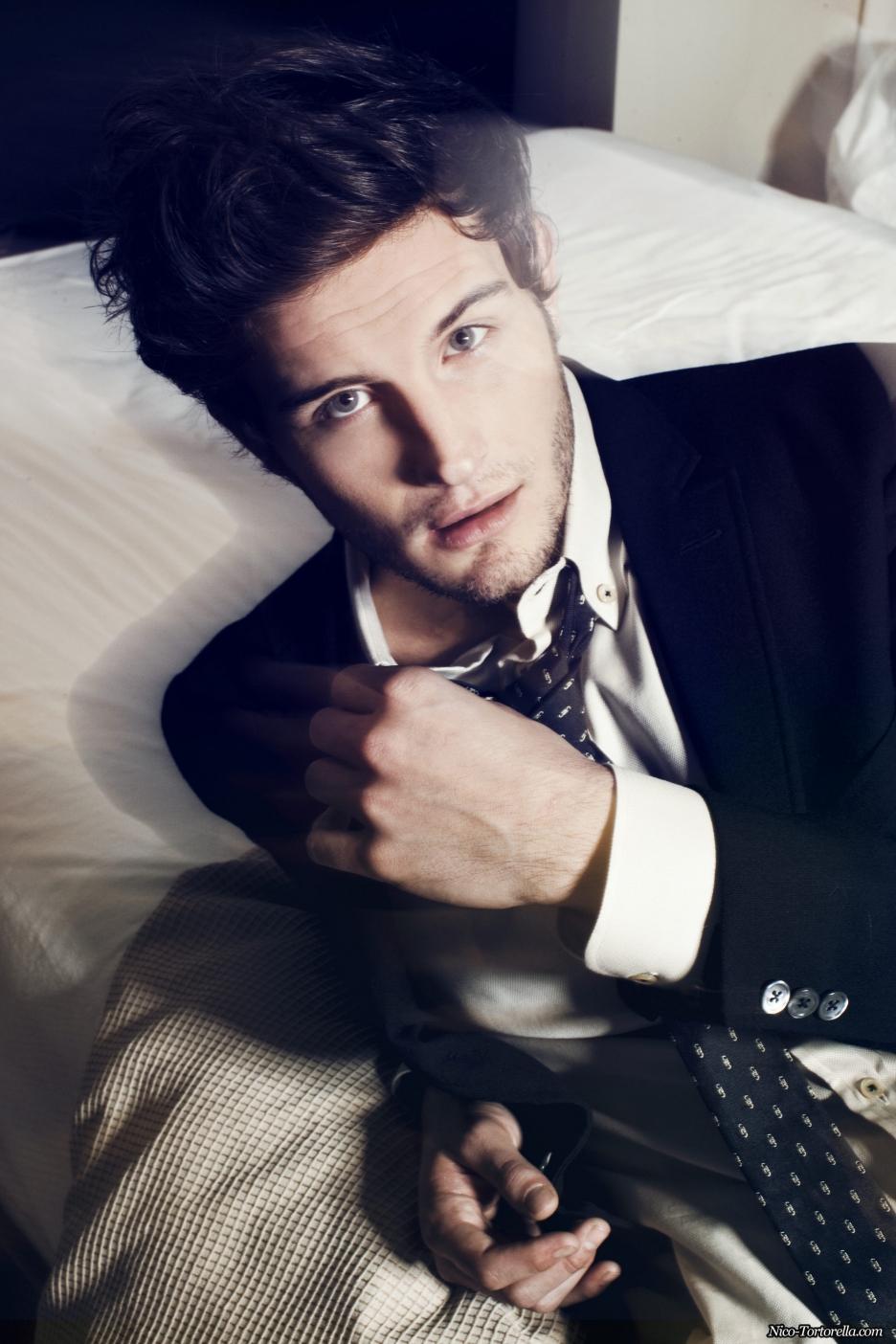 nico-tortorella-wallpapers