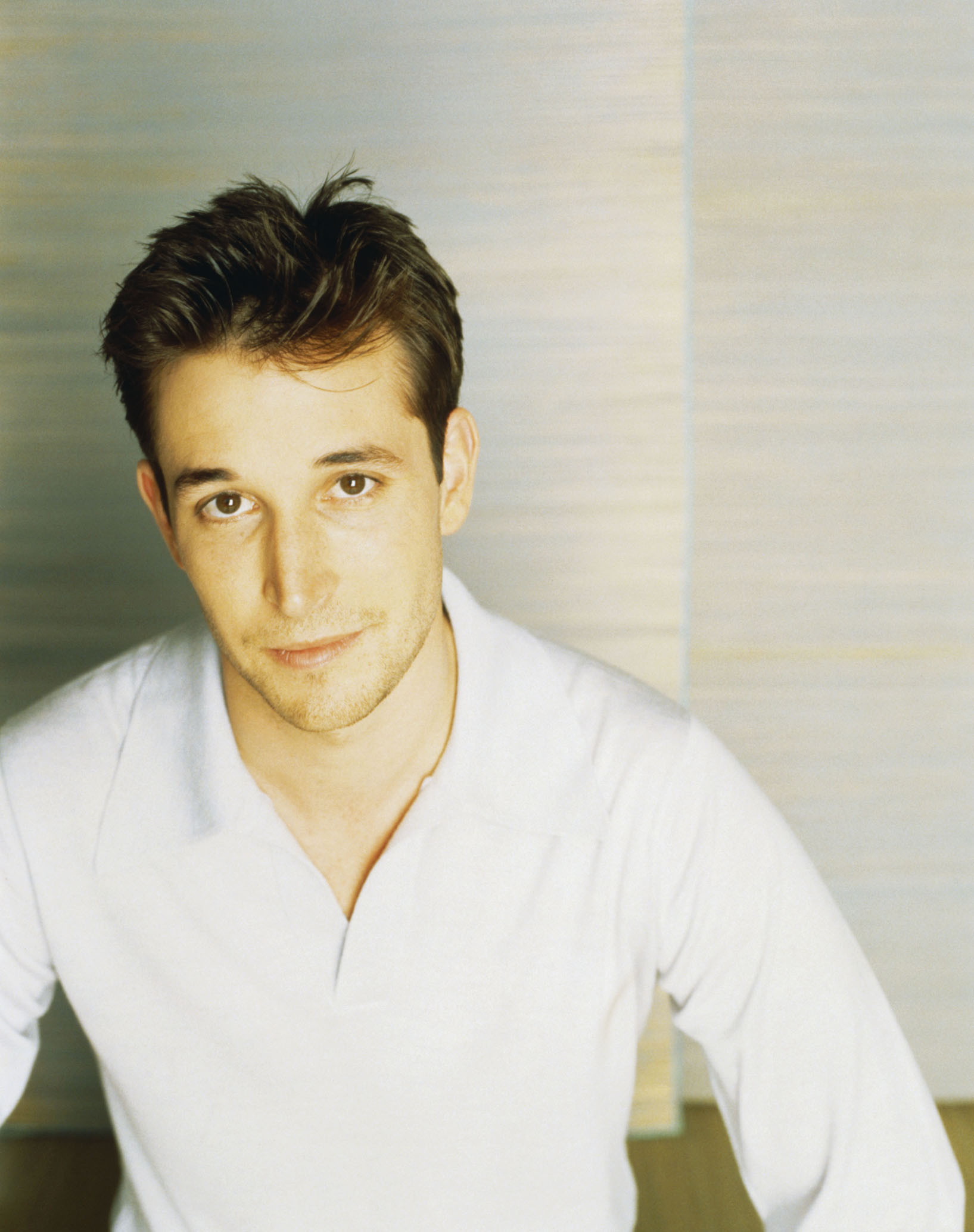 noah-wyle-wallpaper