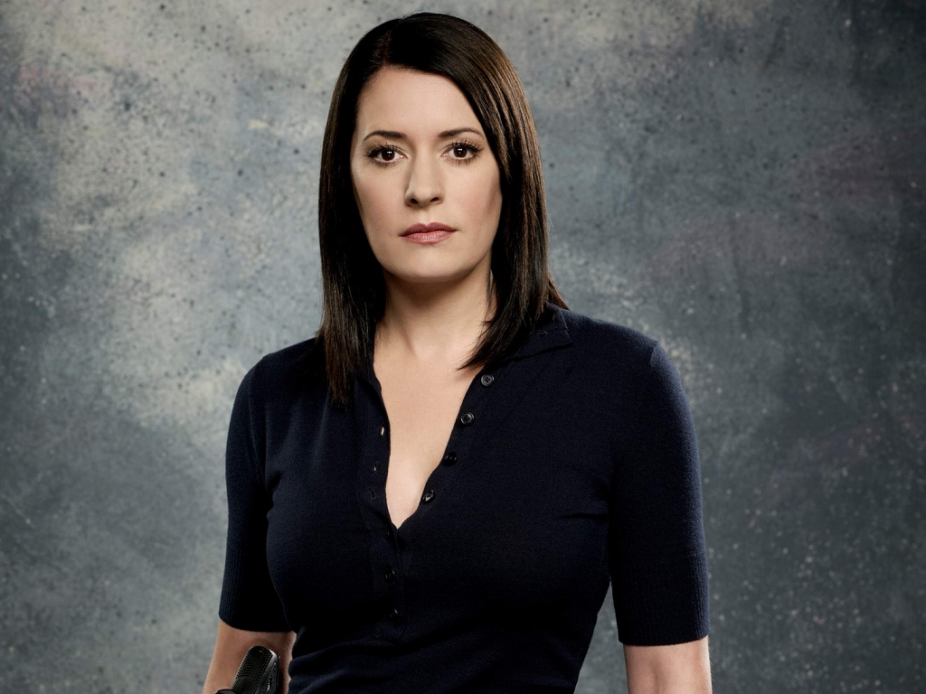 paget-brewster-2016