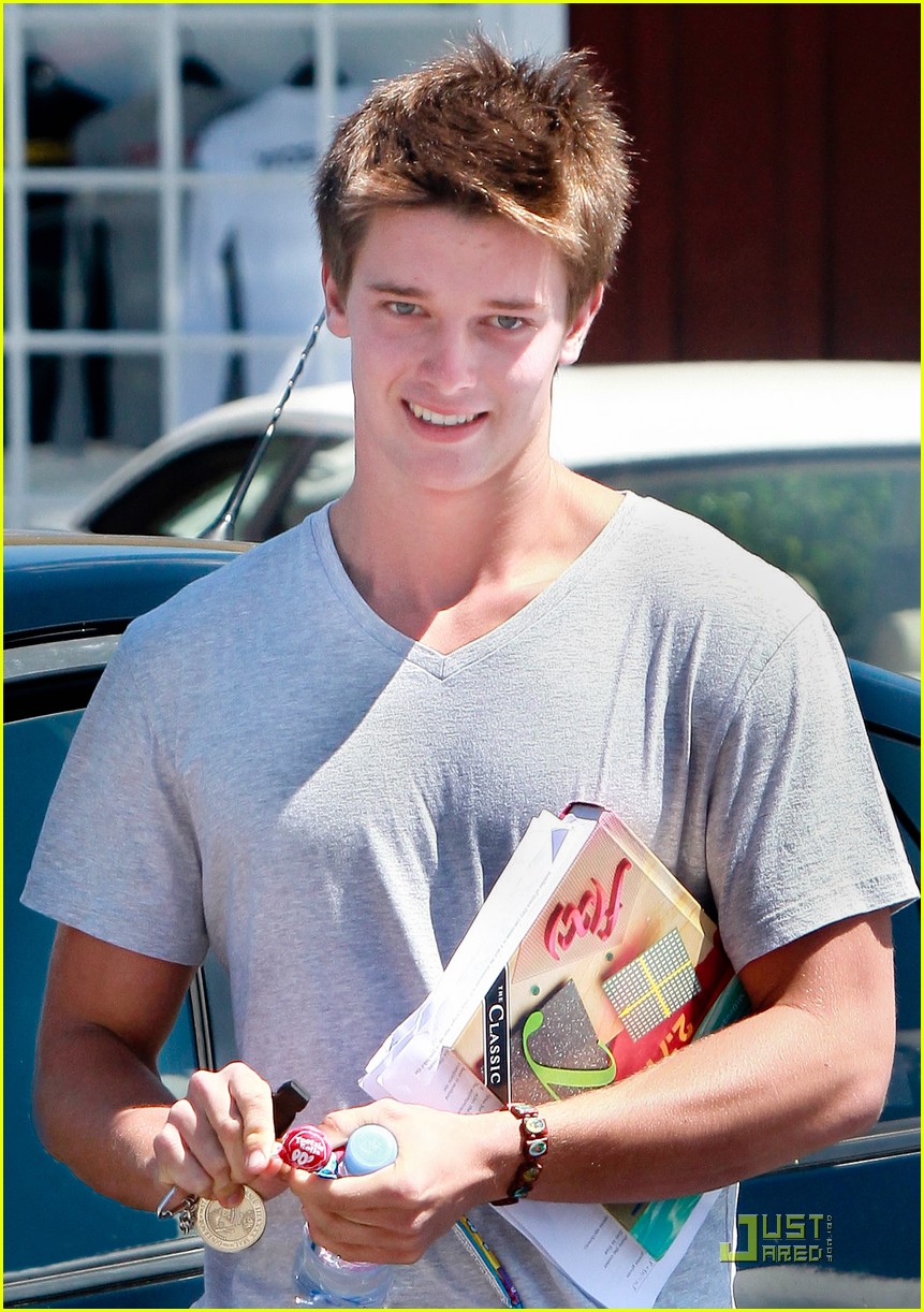 patrick-schwarzenegger-kids