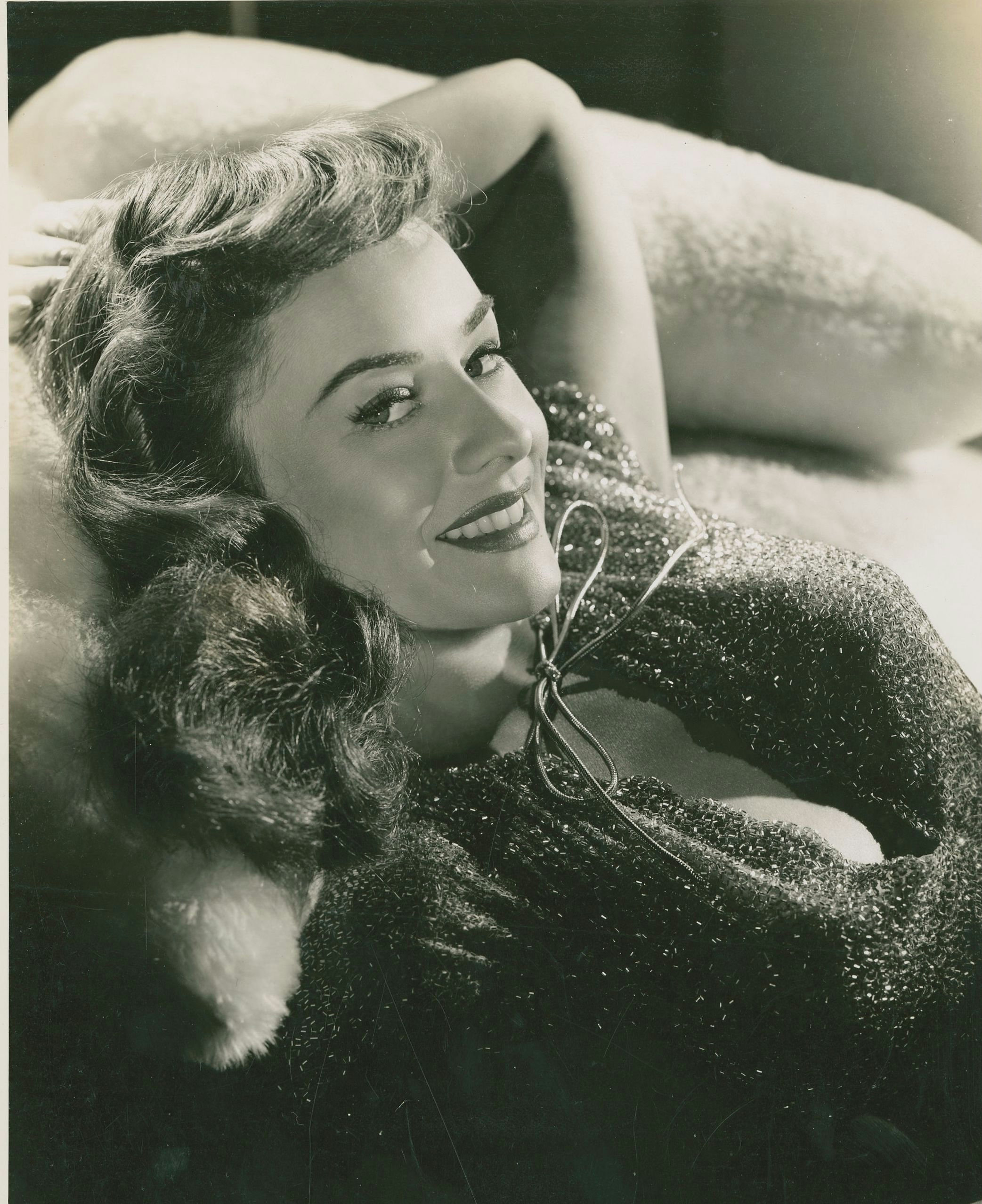 paulette-goddard-photos