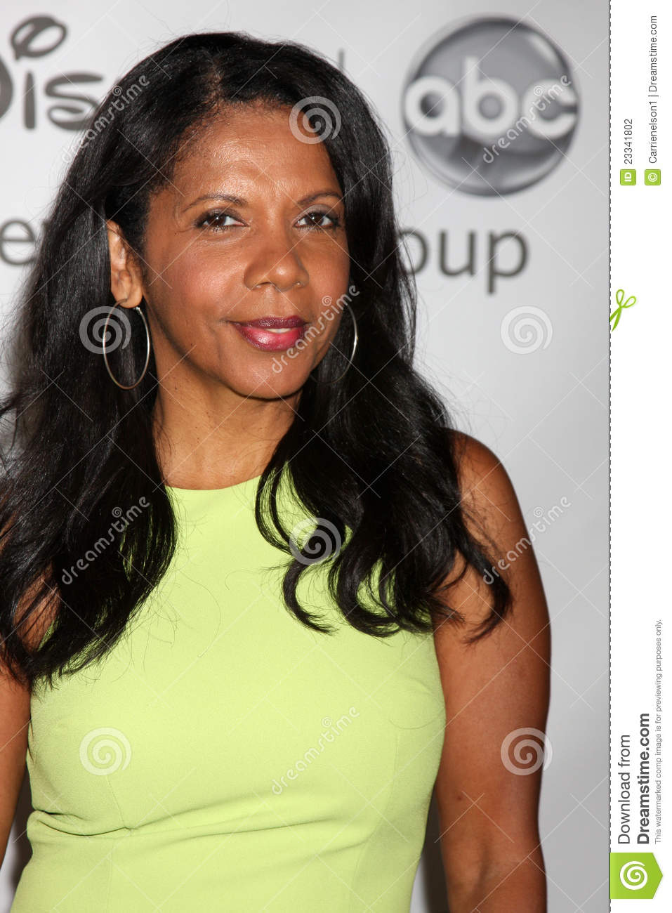 photos-of-penny-johnson-jerald