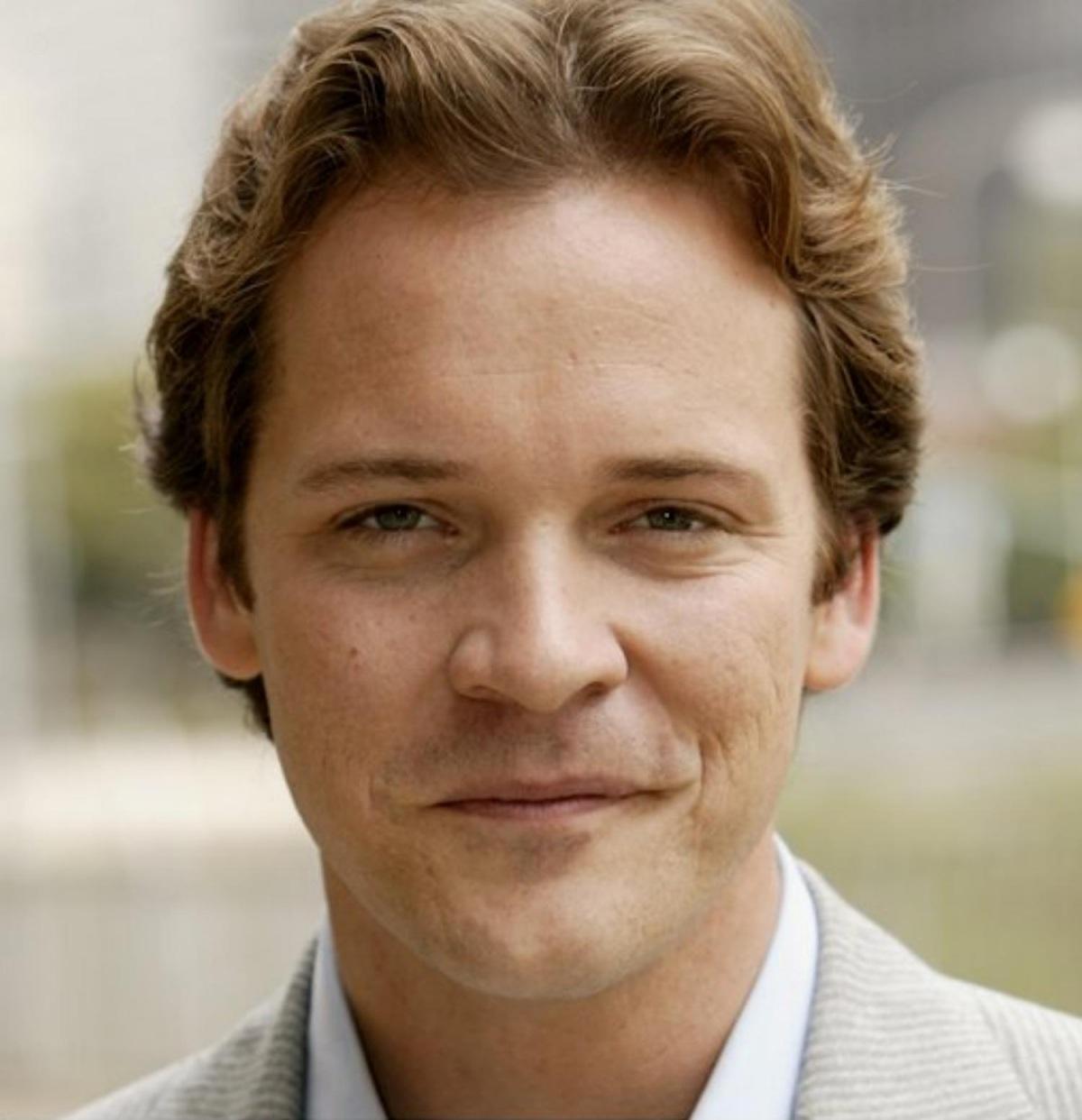 peter-sarsgaard-photos