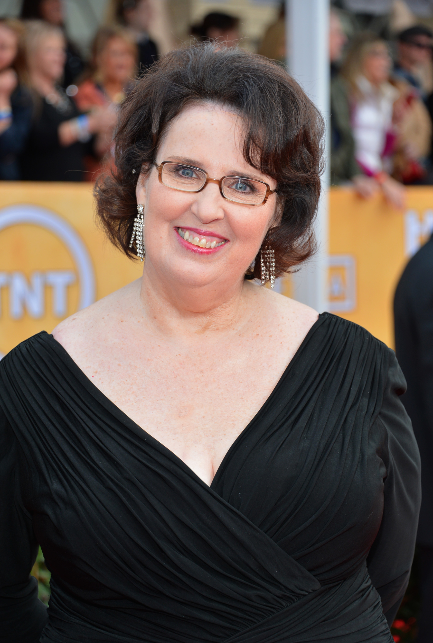 best-pictures-of-phyllis-smith