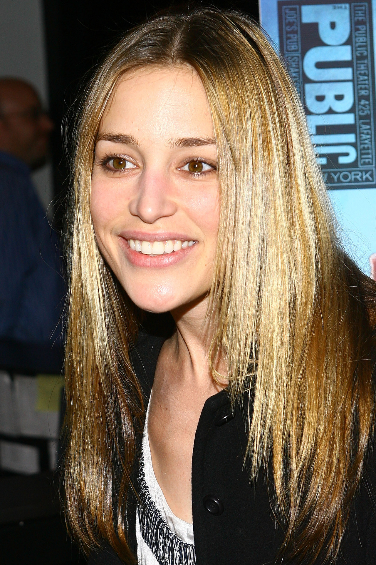 photos-of-piper-perabo