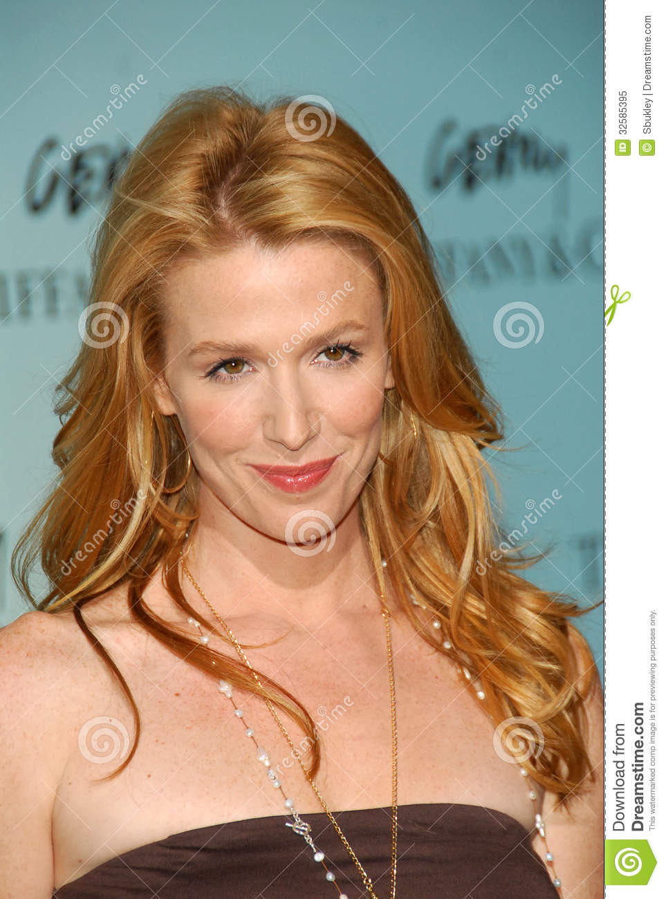 poppy-montgomery-party