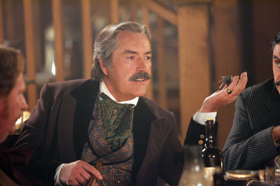 best-pictures-of-powers-boothe