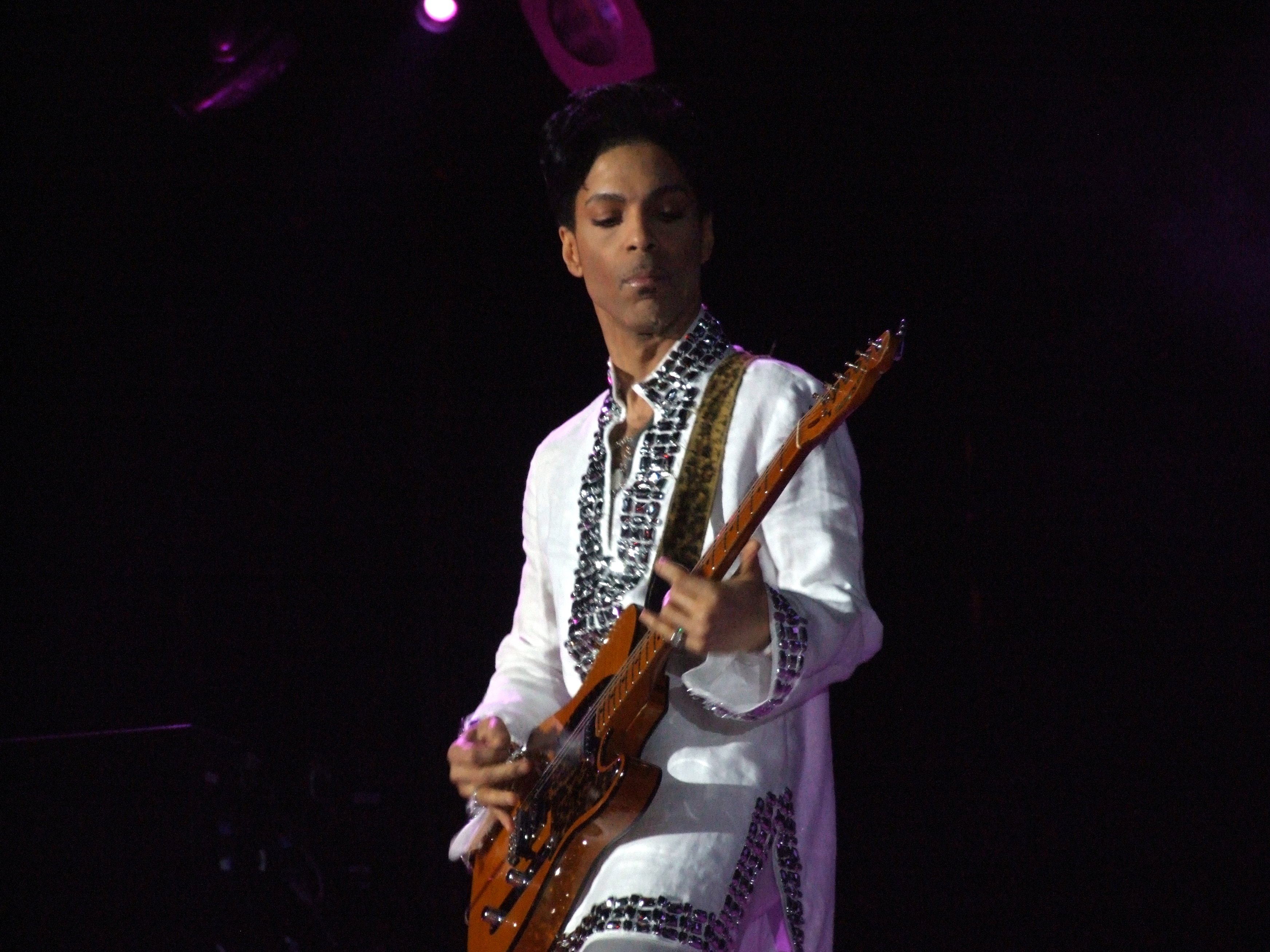 prince-musician-pictures