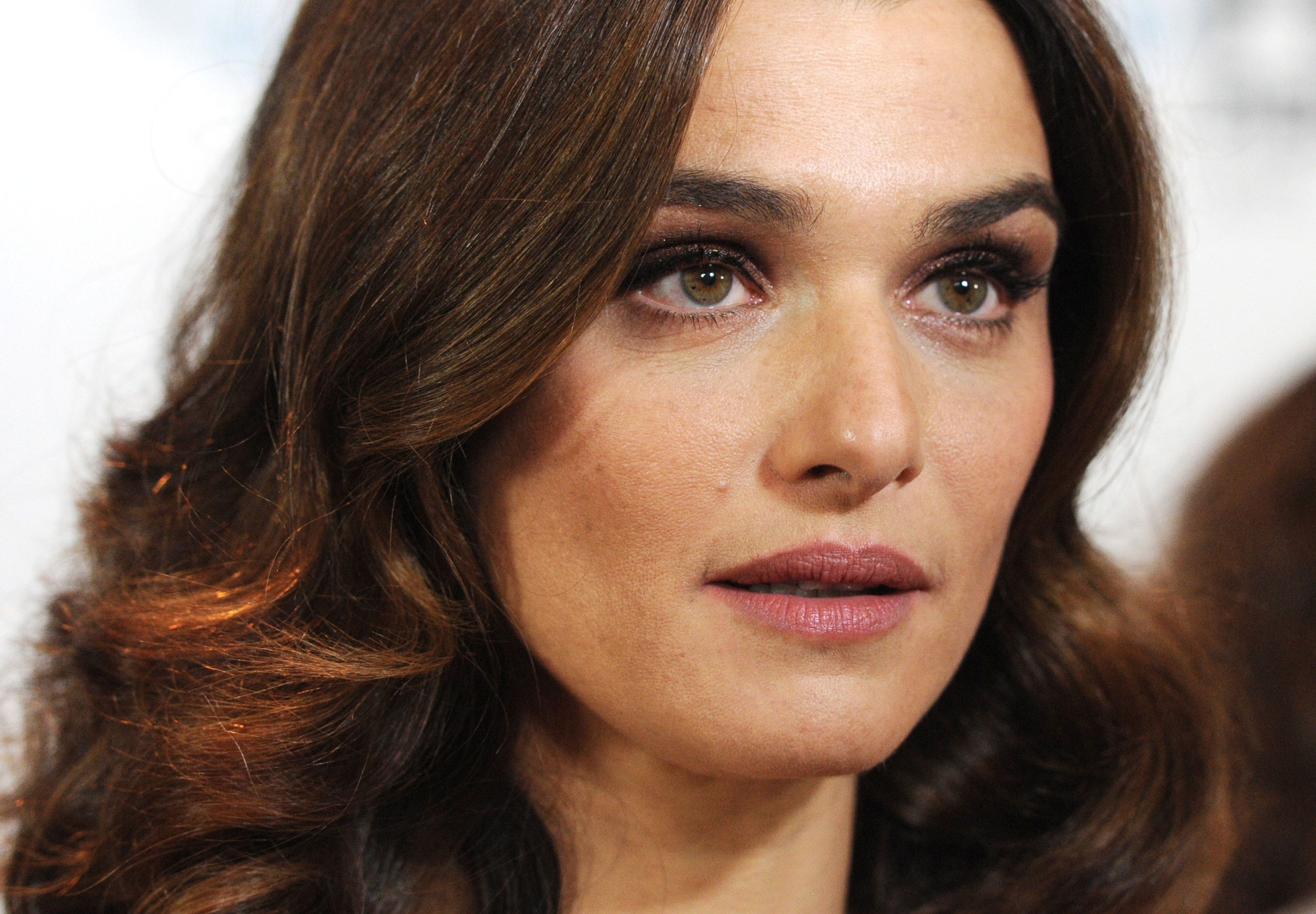 rachel-weisz-scandal