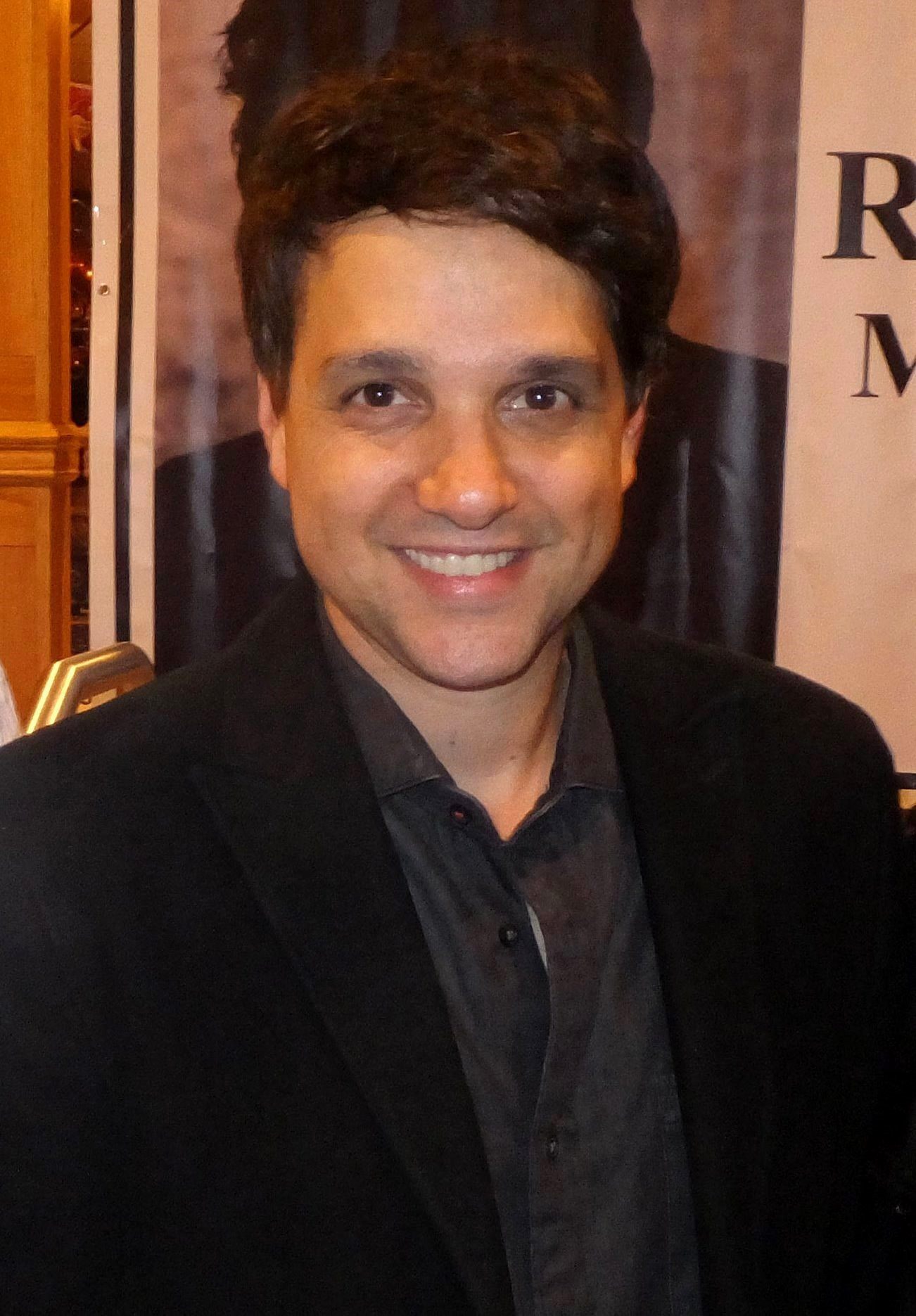 ralph-macchio-pictures