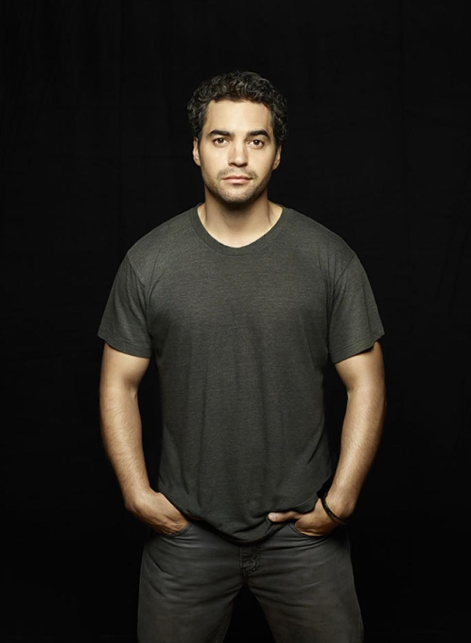 ramon-rodriguez-actor-pictures