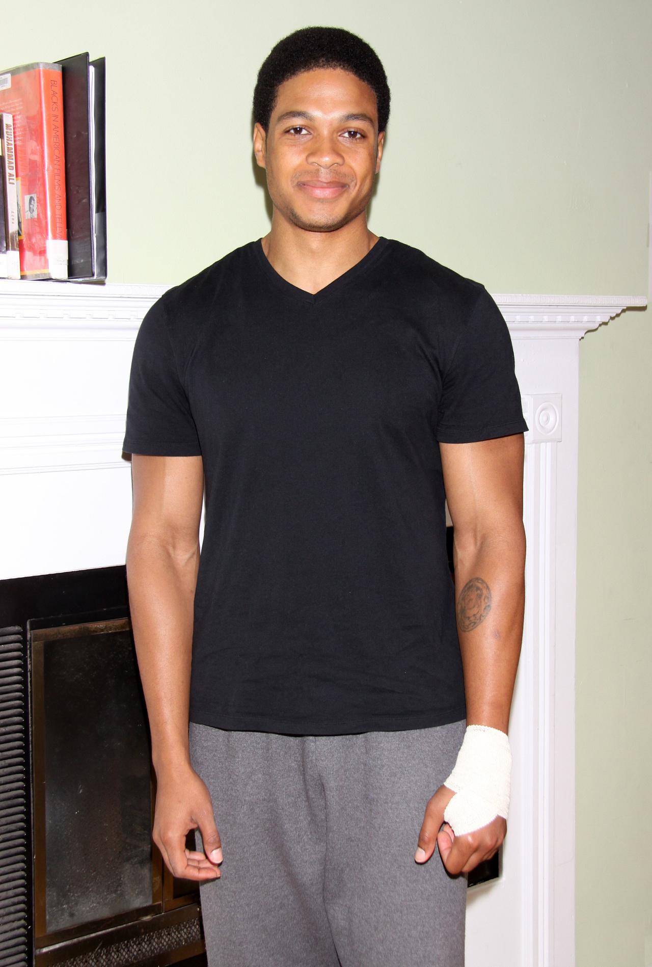 ray-fisher-actor-scandal
