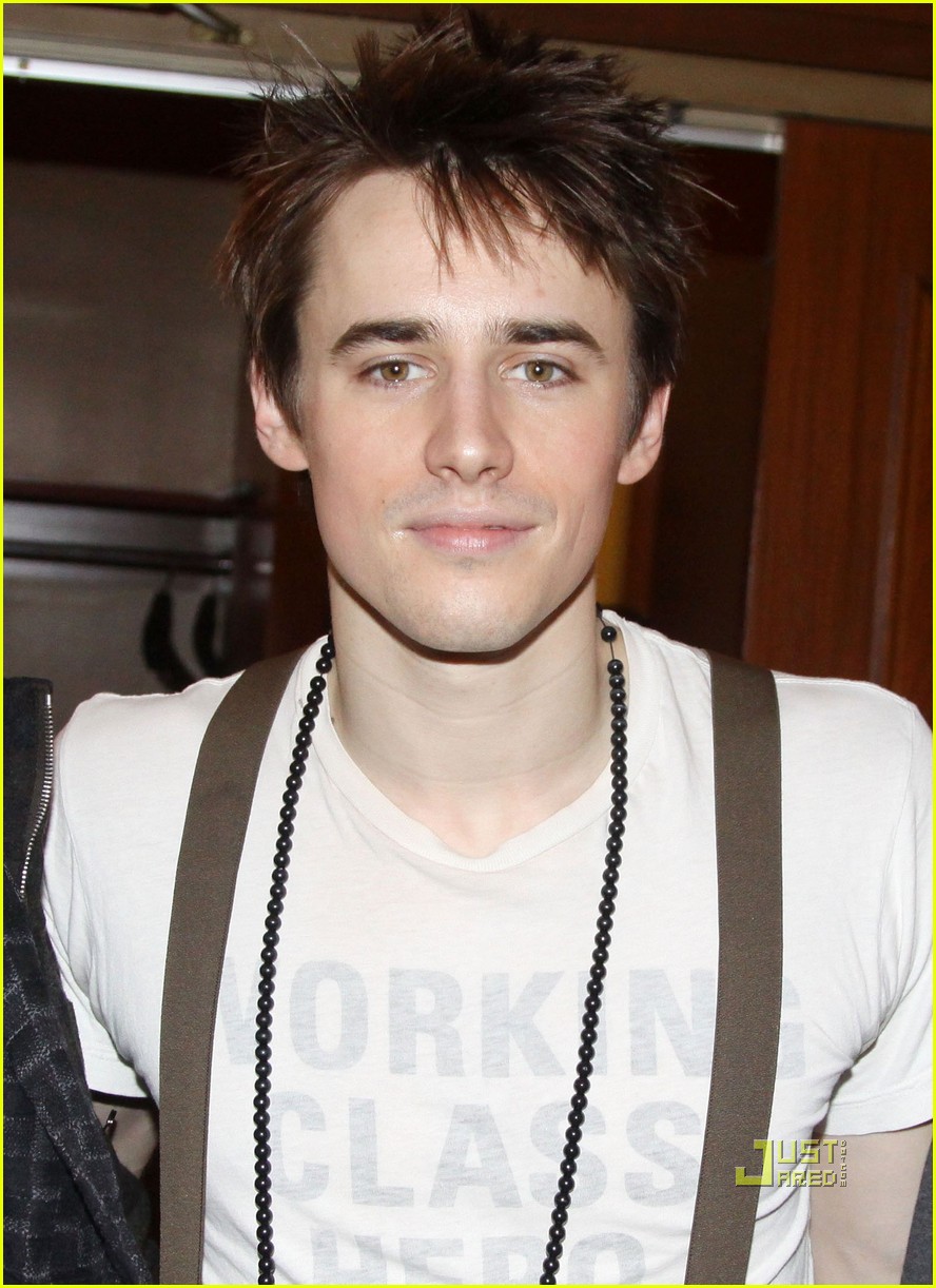 reeve-carney-images