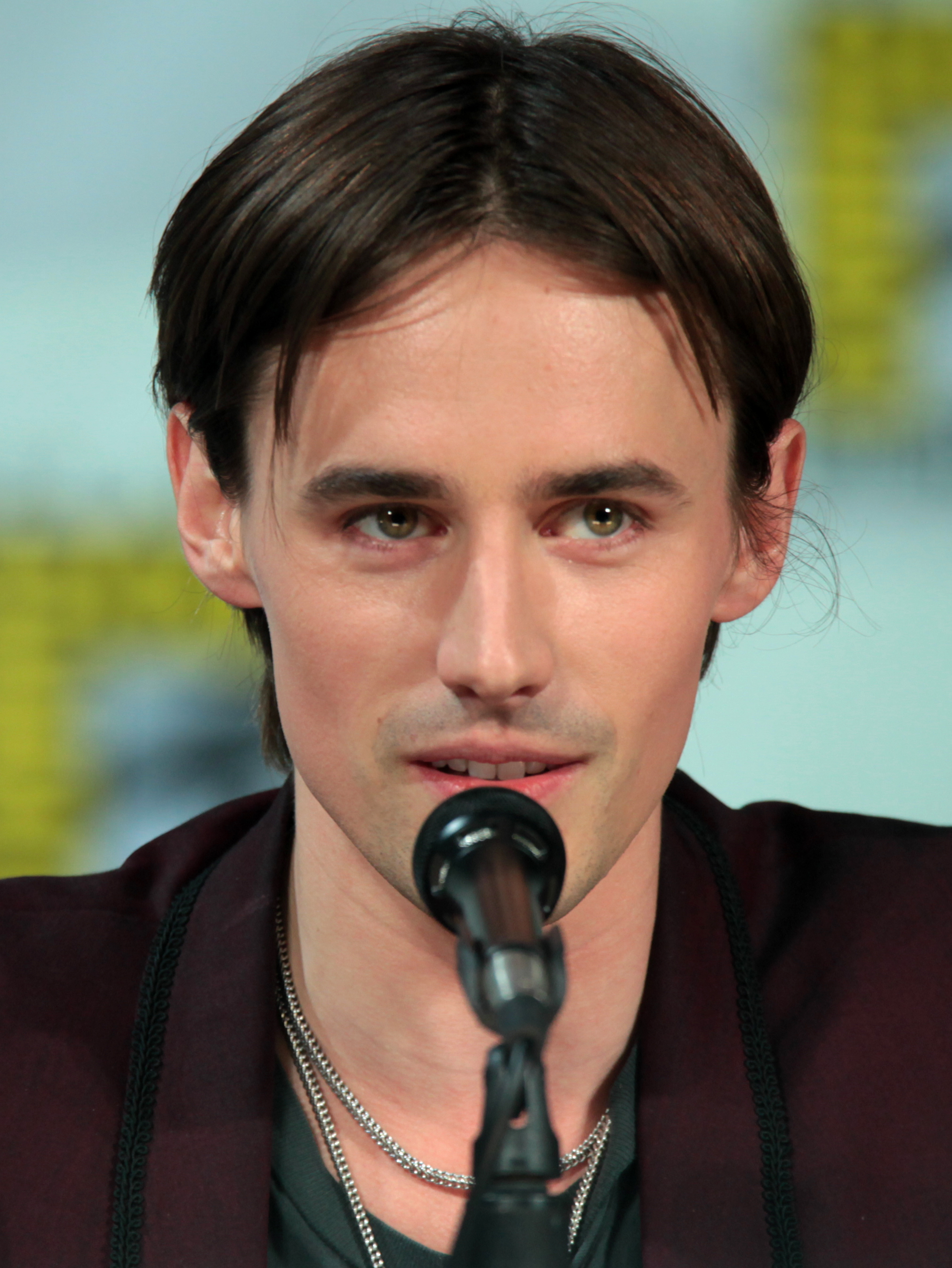 reeve-carney-pictures
