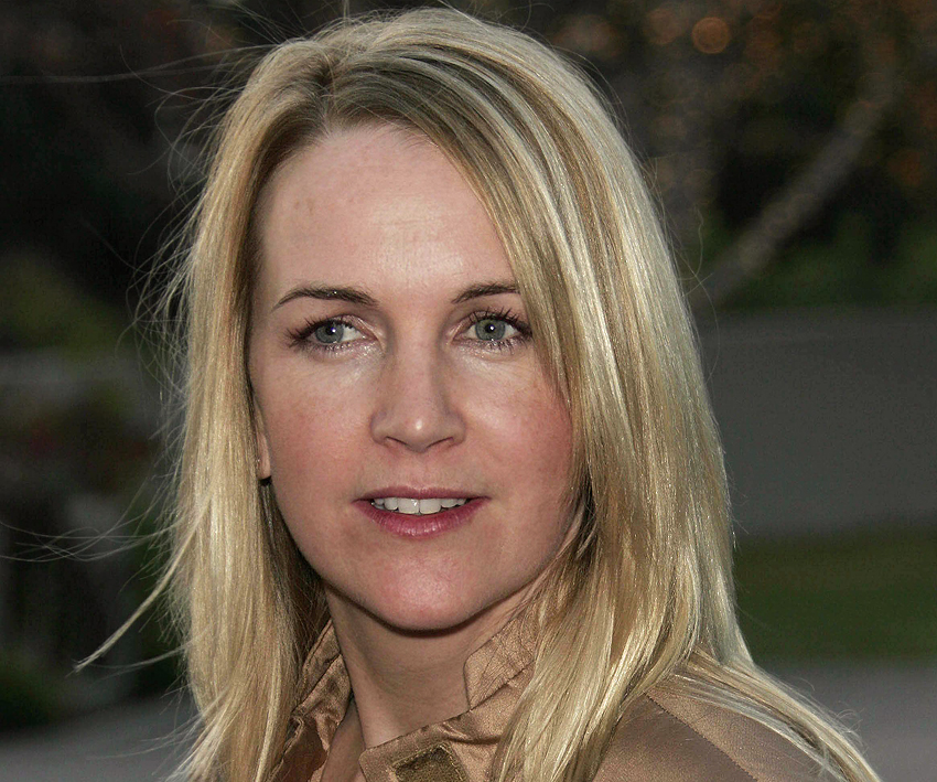 Reneé O'Connor - Page 13 Renee-o-connor-wallpapers