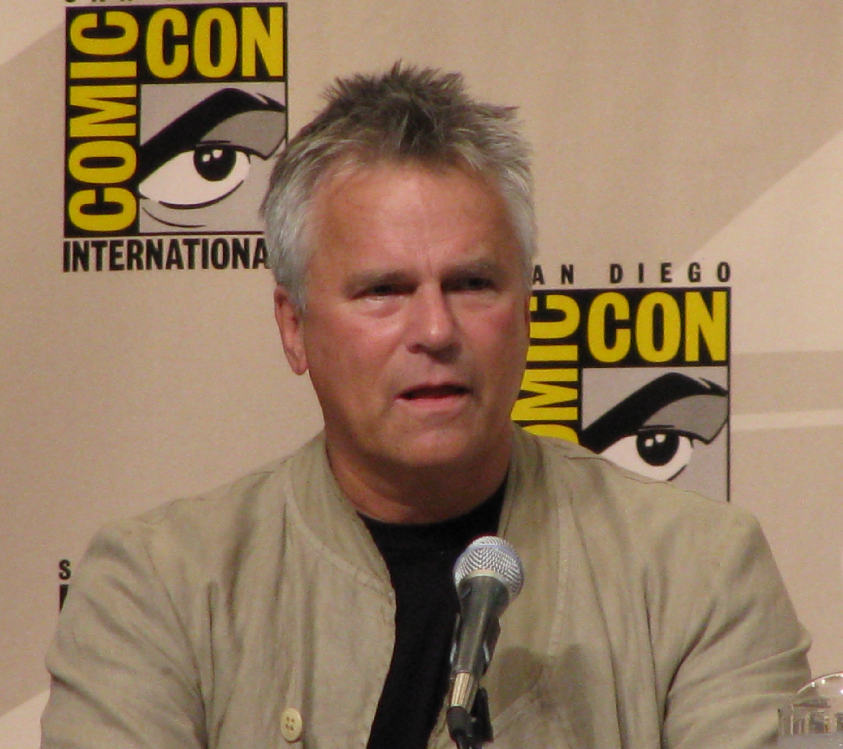 richard-dean-anderson-2015