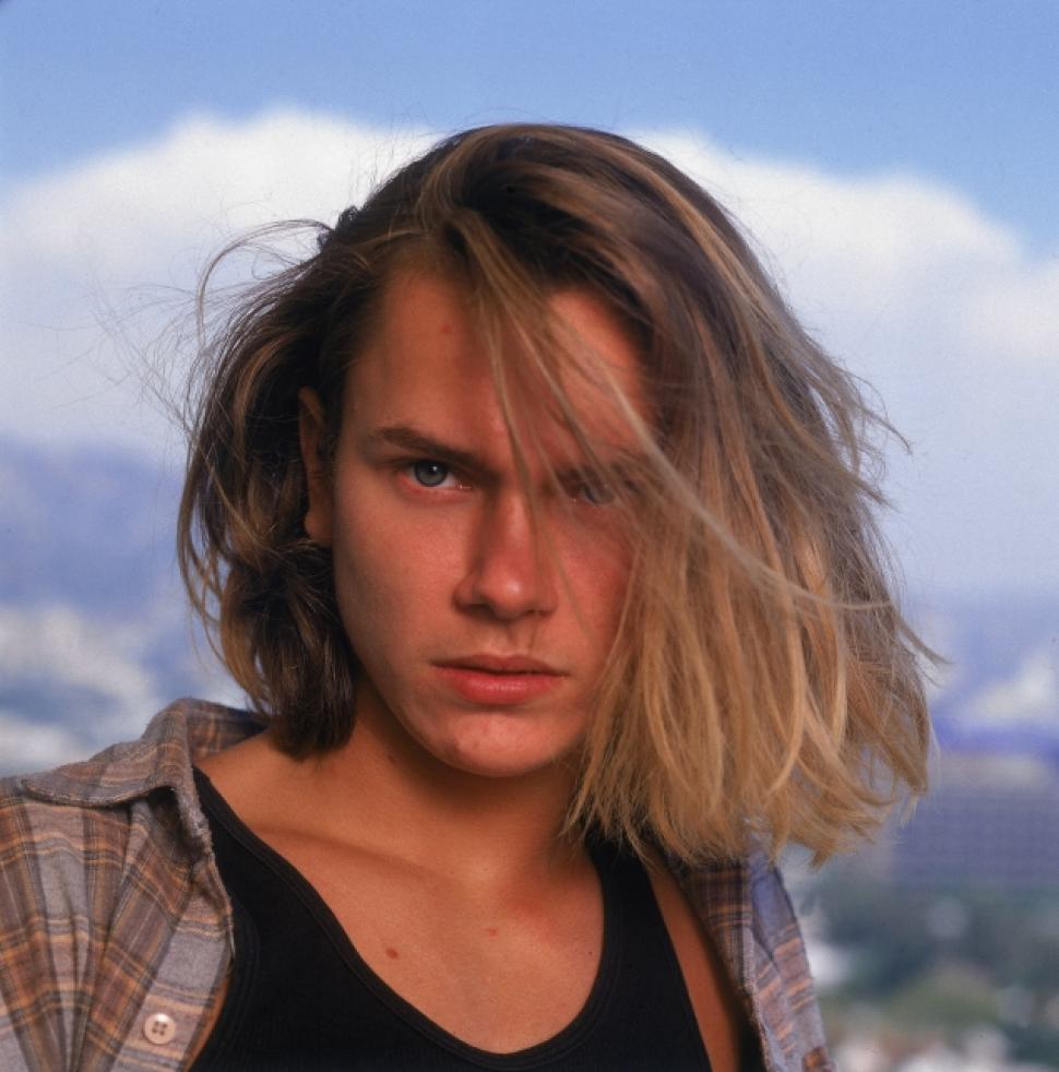 river-phoenix-images