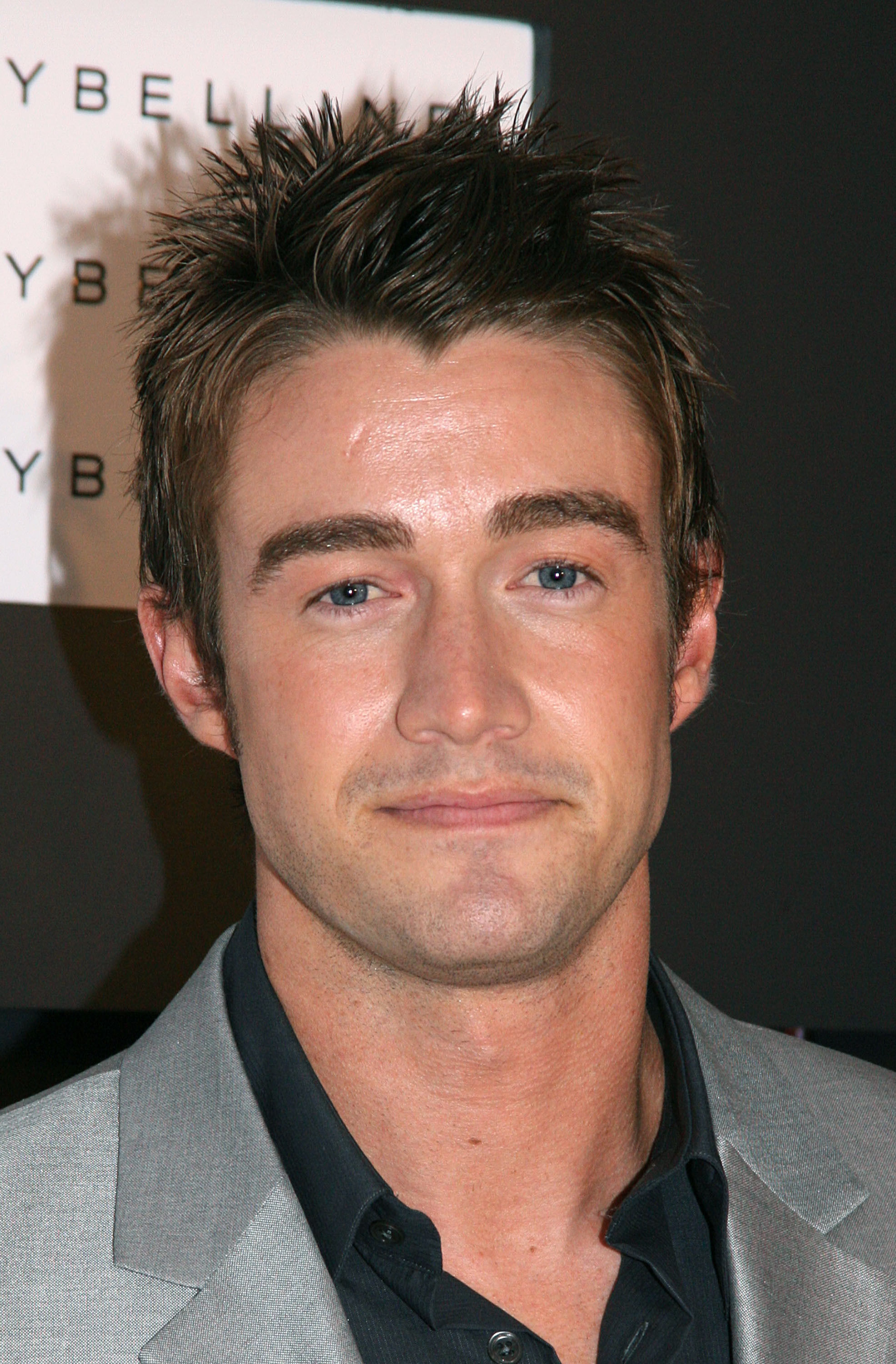 robert-buckley-2016