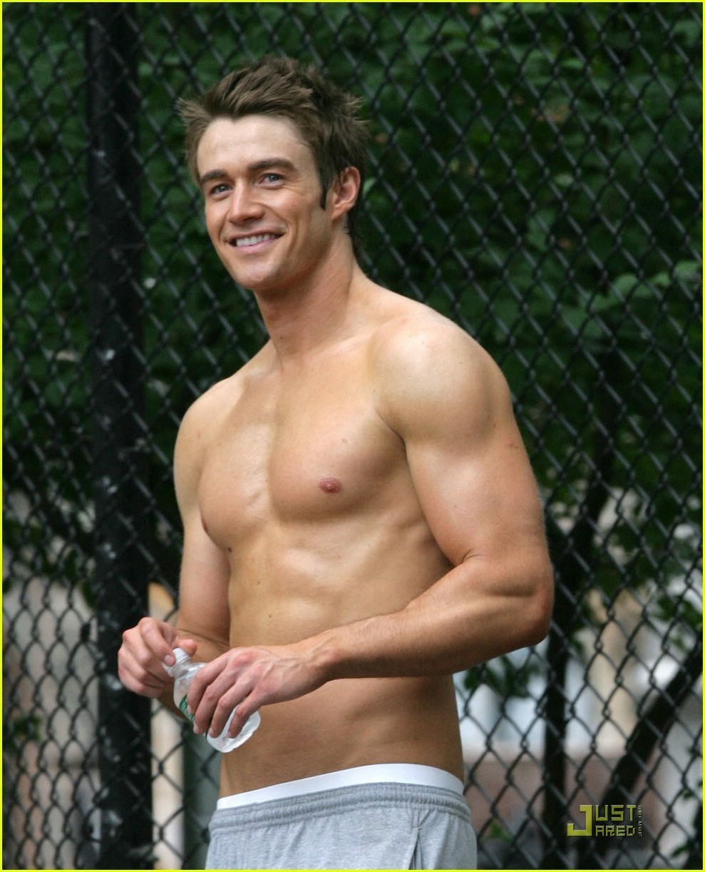 robert-buckley-net-worth