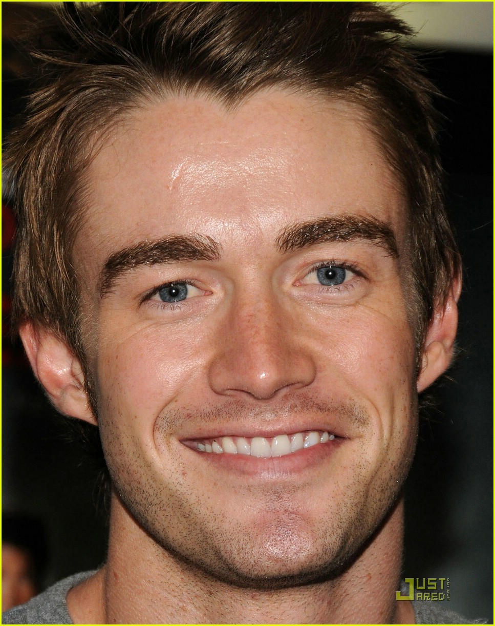 robert-buckley-photos