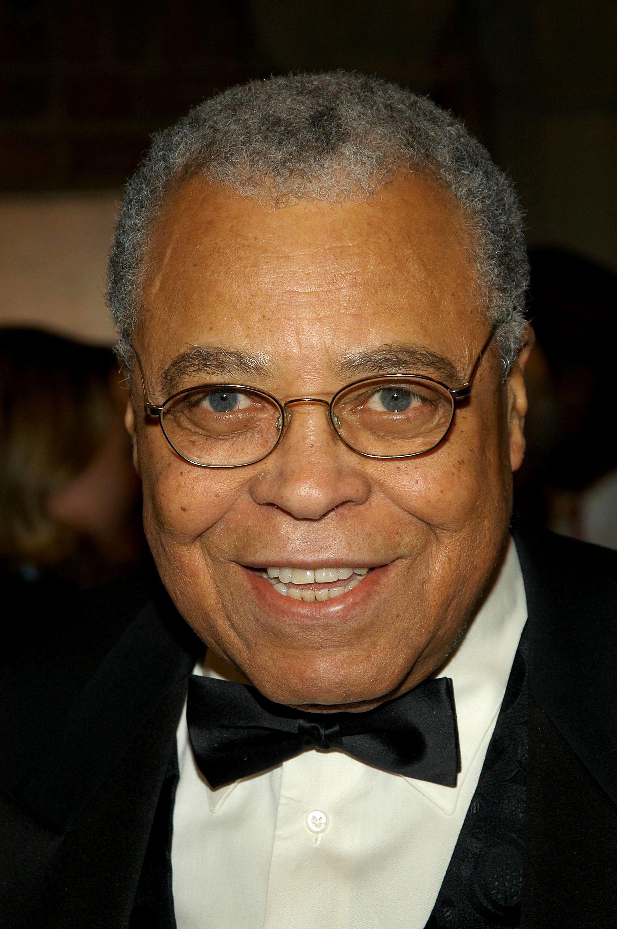 robert-earl-jones-images