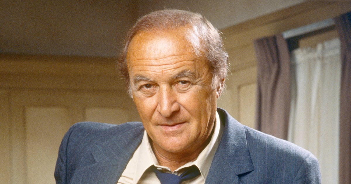 robert-loggia-house