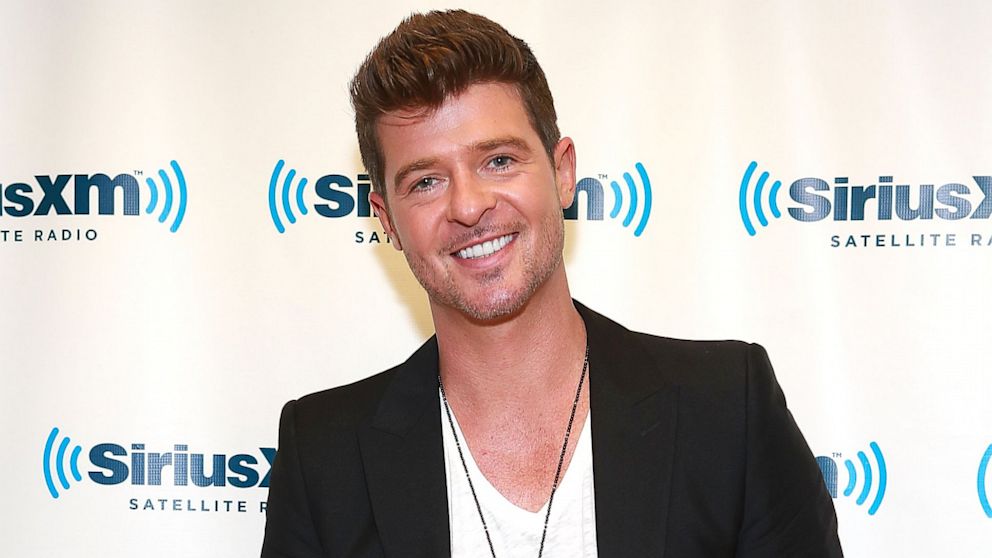 robin-thicke-photos