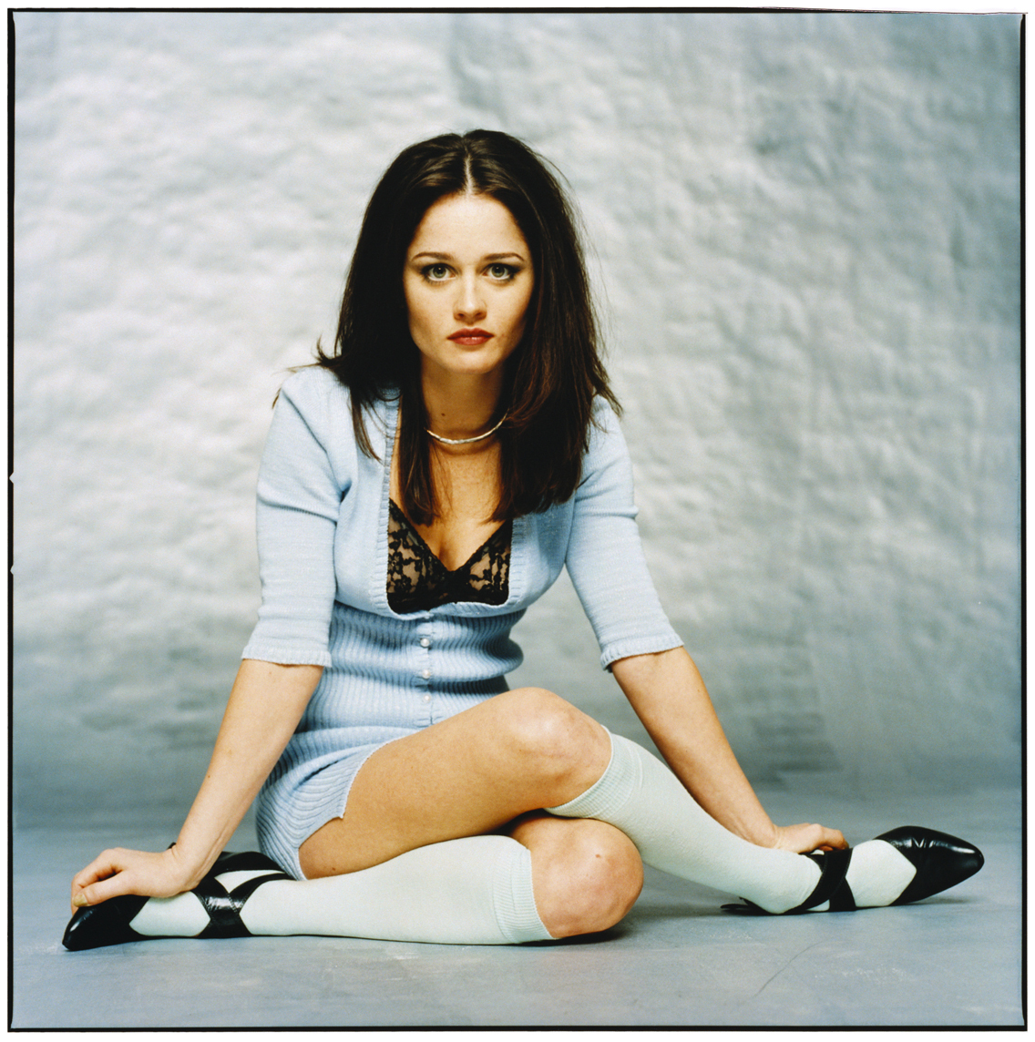 robin-tunney-young