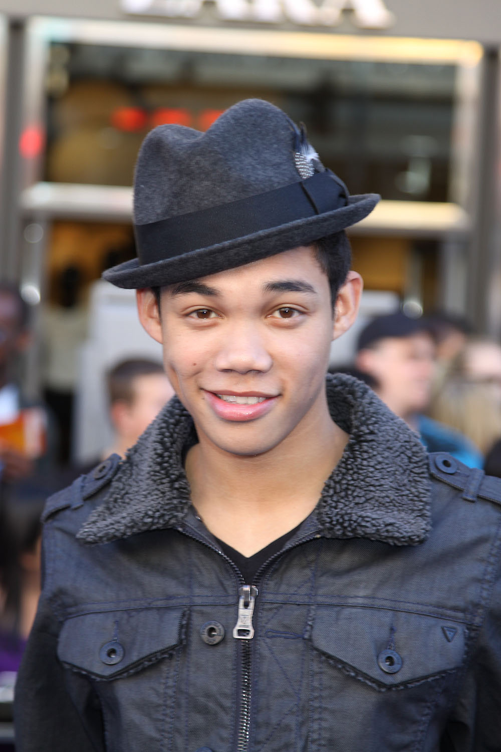 roshon-fegan-hd-wallpaper