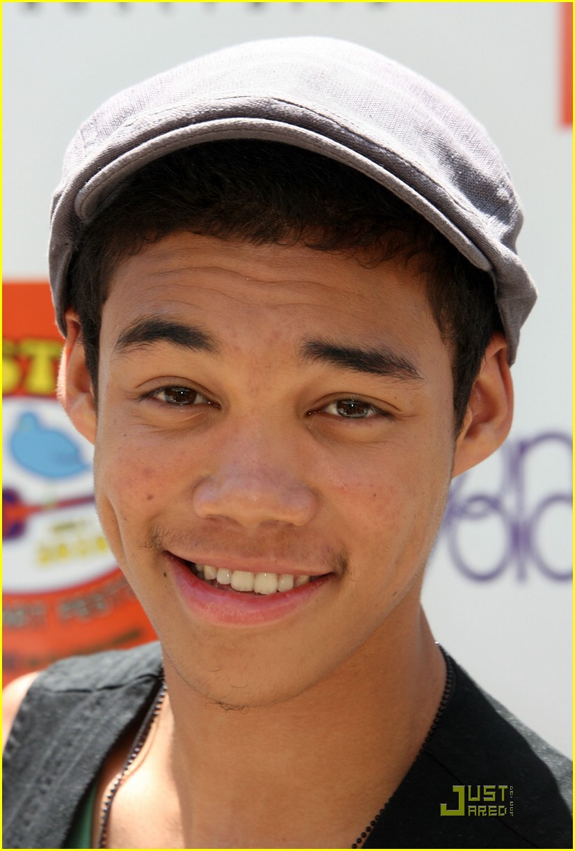 roshon-fegan-wallpaper