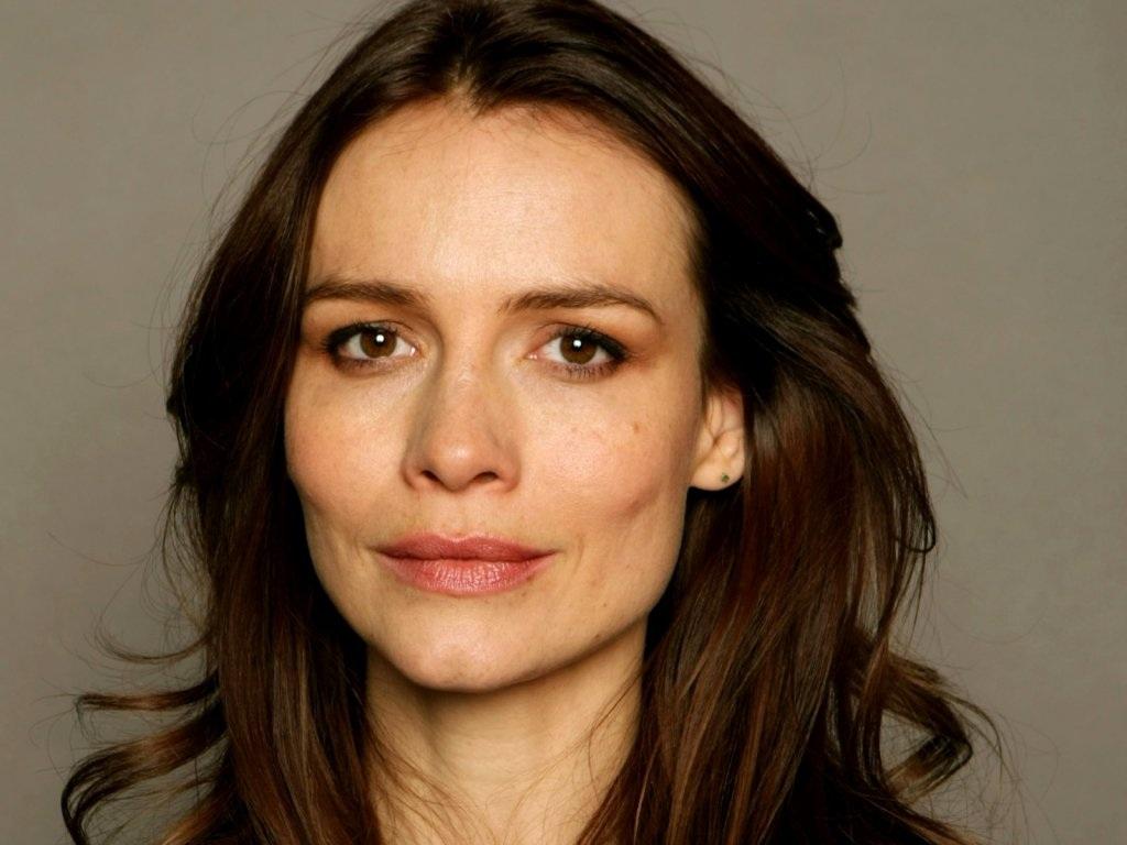 saffron-burrows-photos