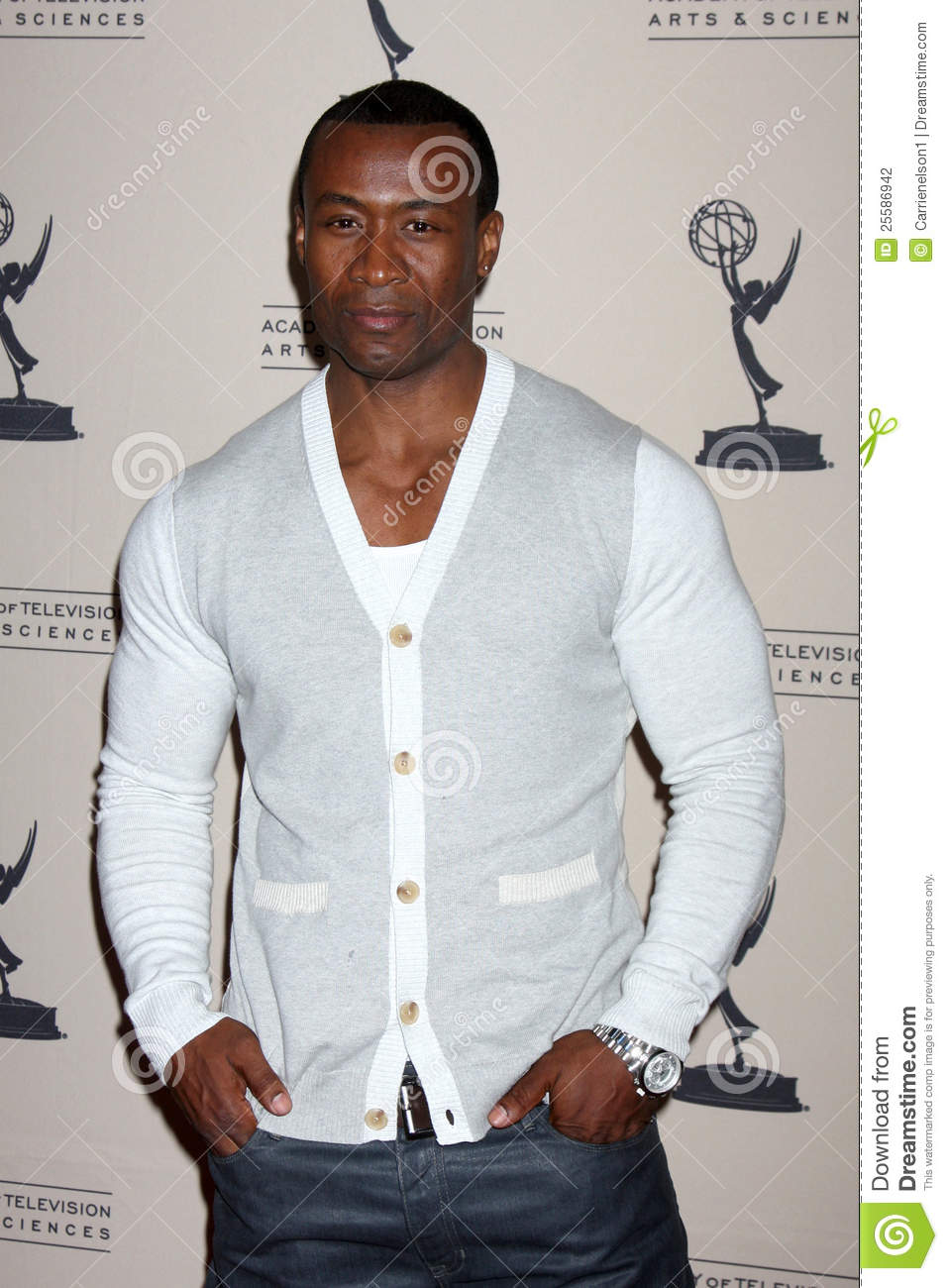 best-pictures-of-sean-blakemore
