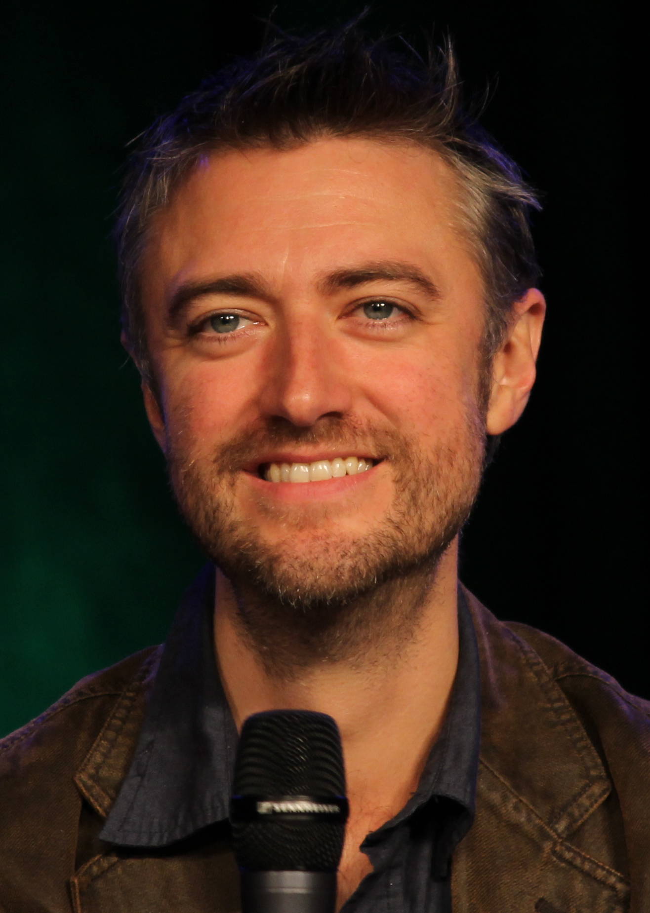 sean-gunn-pictures