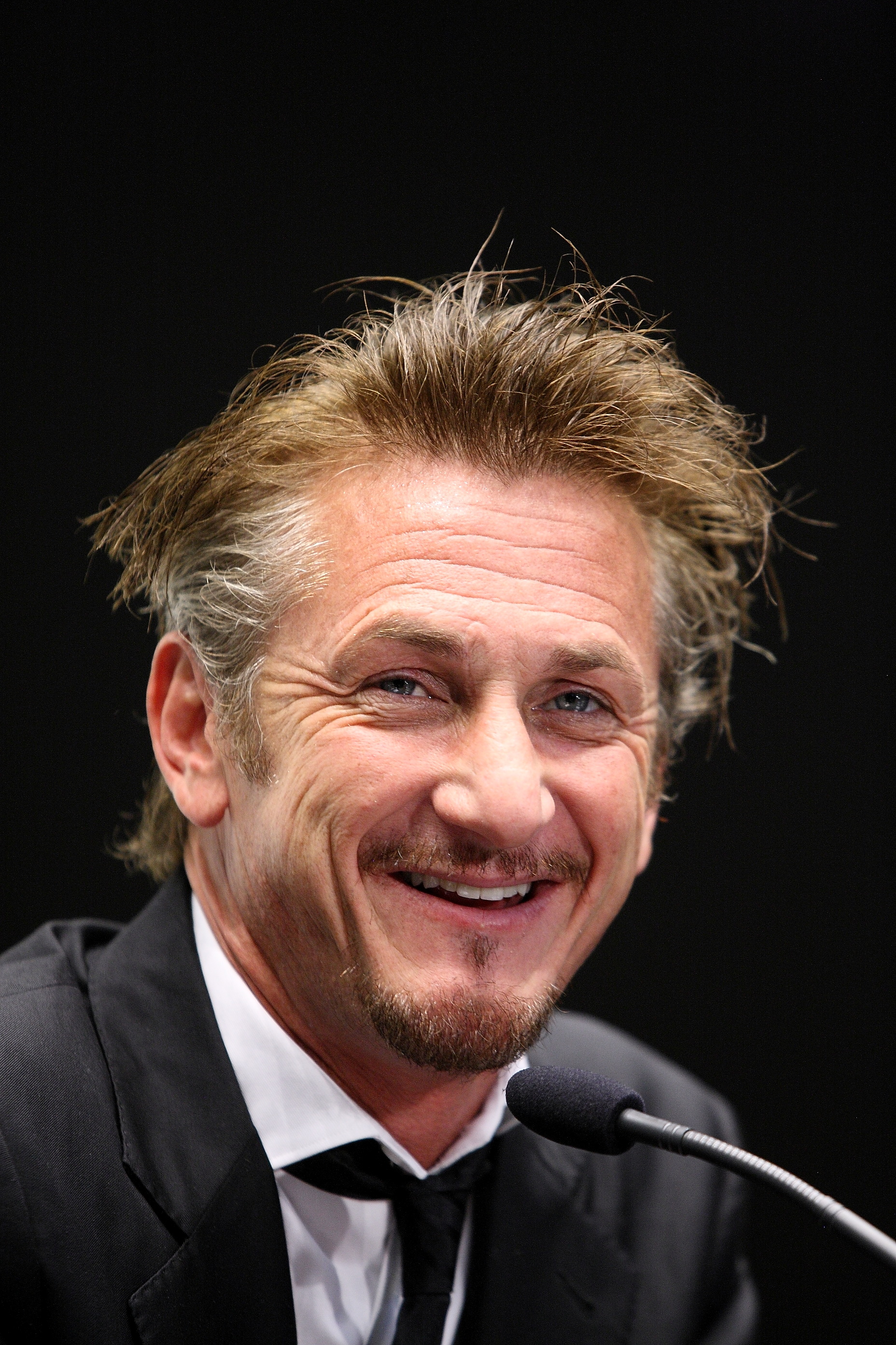 sean-penn-scandal