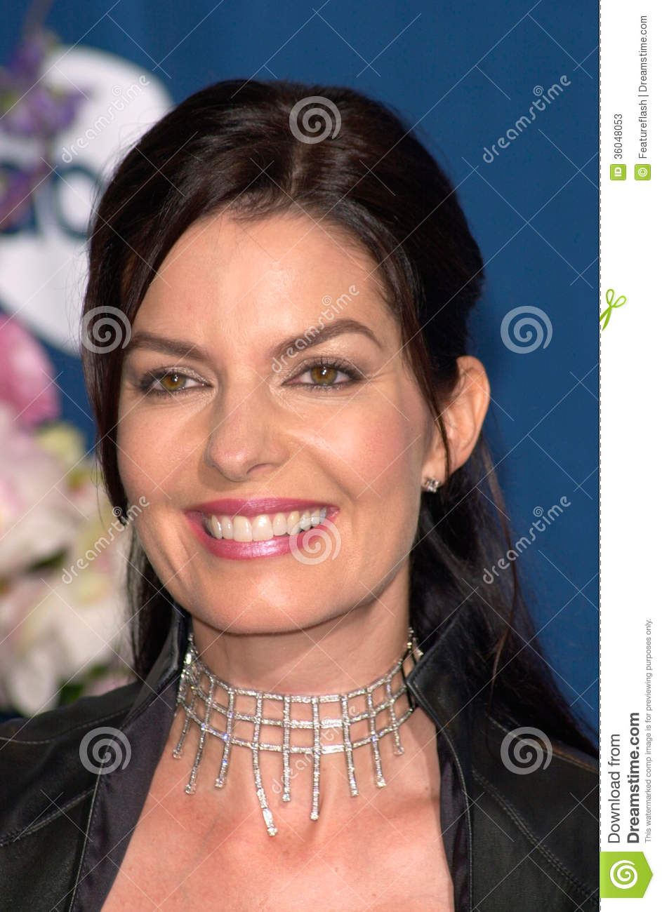 sela-ward-hd-wallpaper